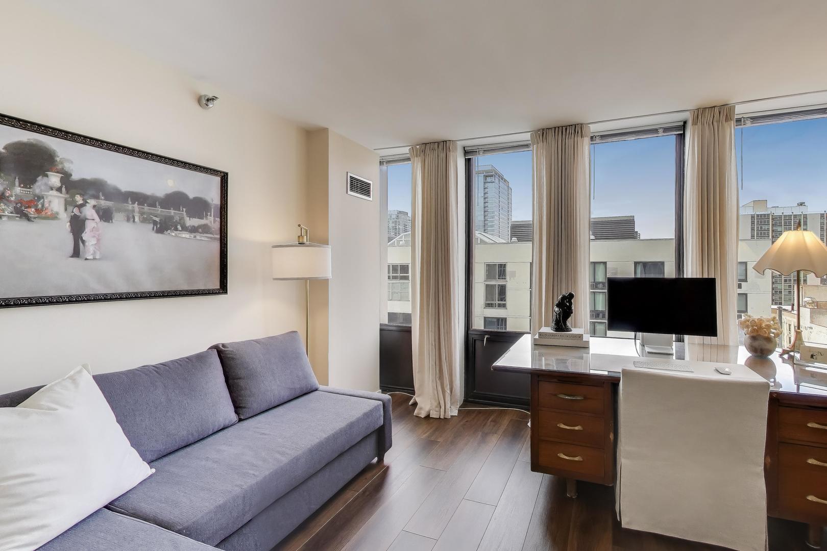 1230 N State Parkway Unit: 19C