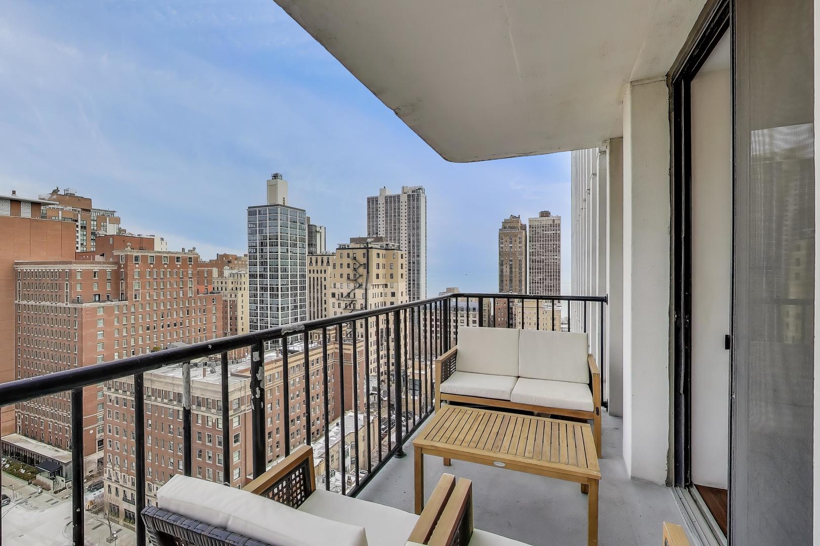 1230 N State Parkway Unit: 19C