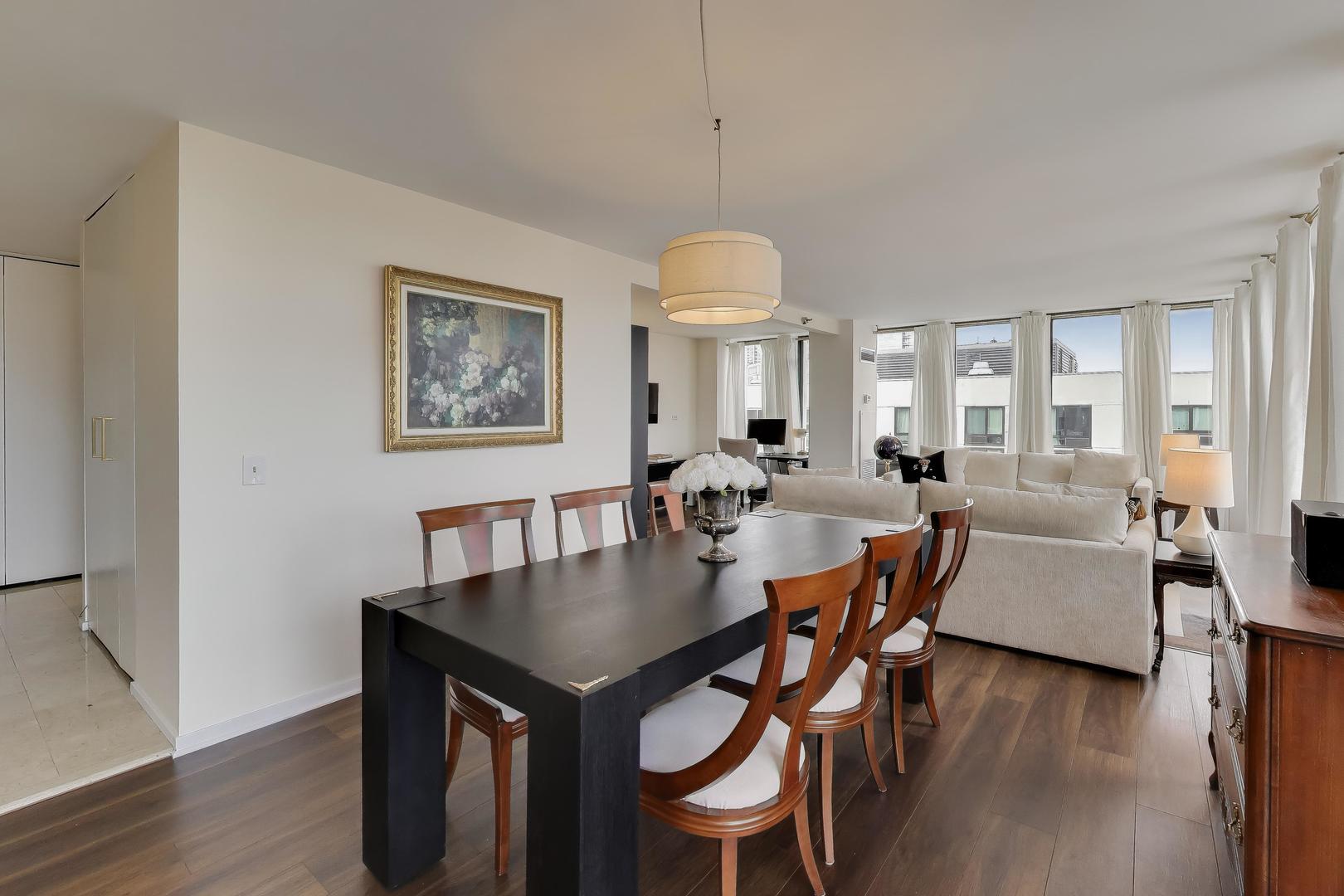 1230 N State Parkway Unit: 19C