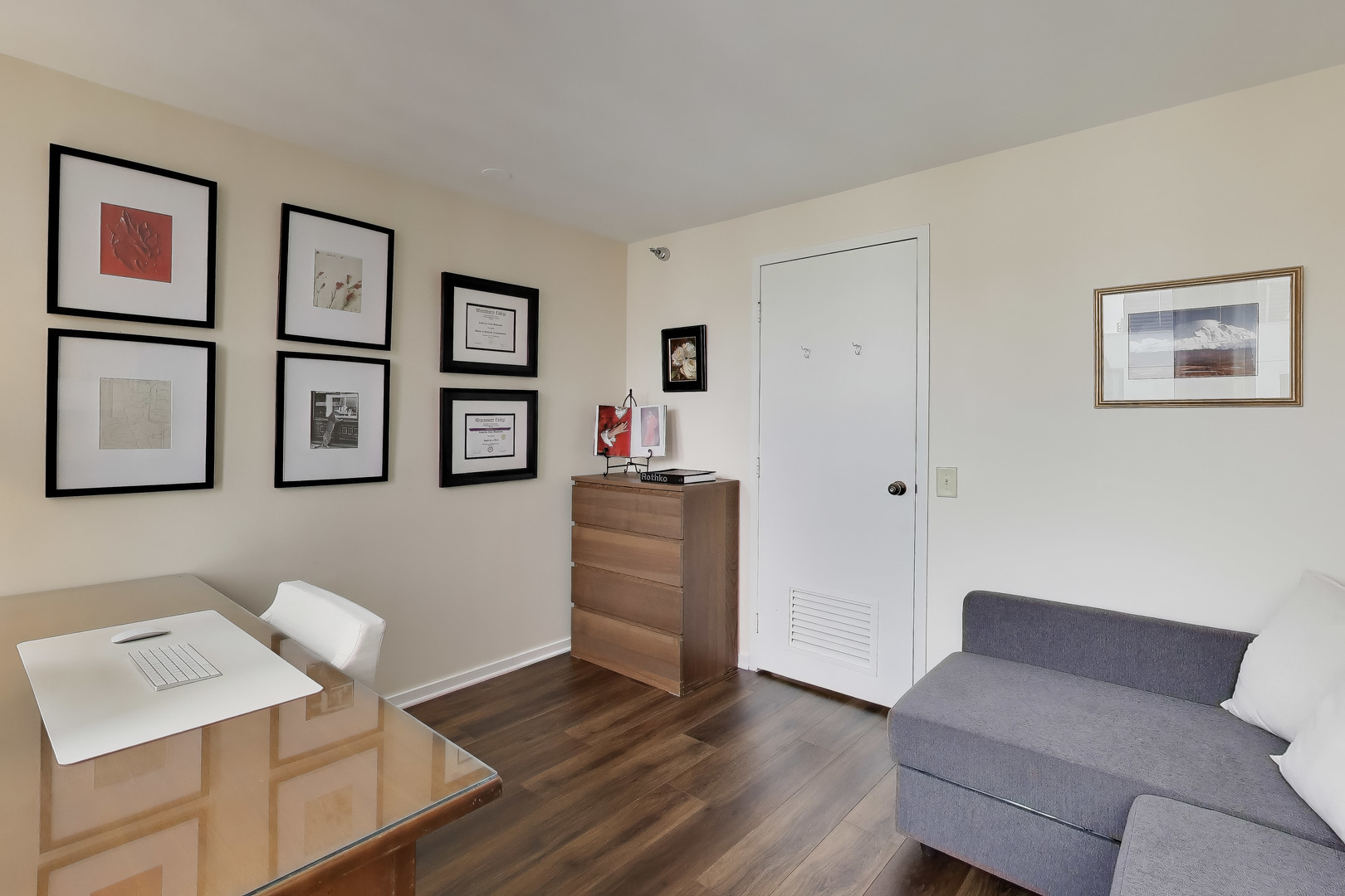 1230 N State Parkway Unit: 19C