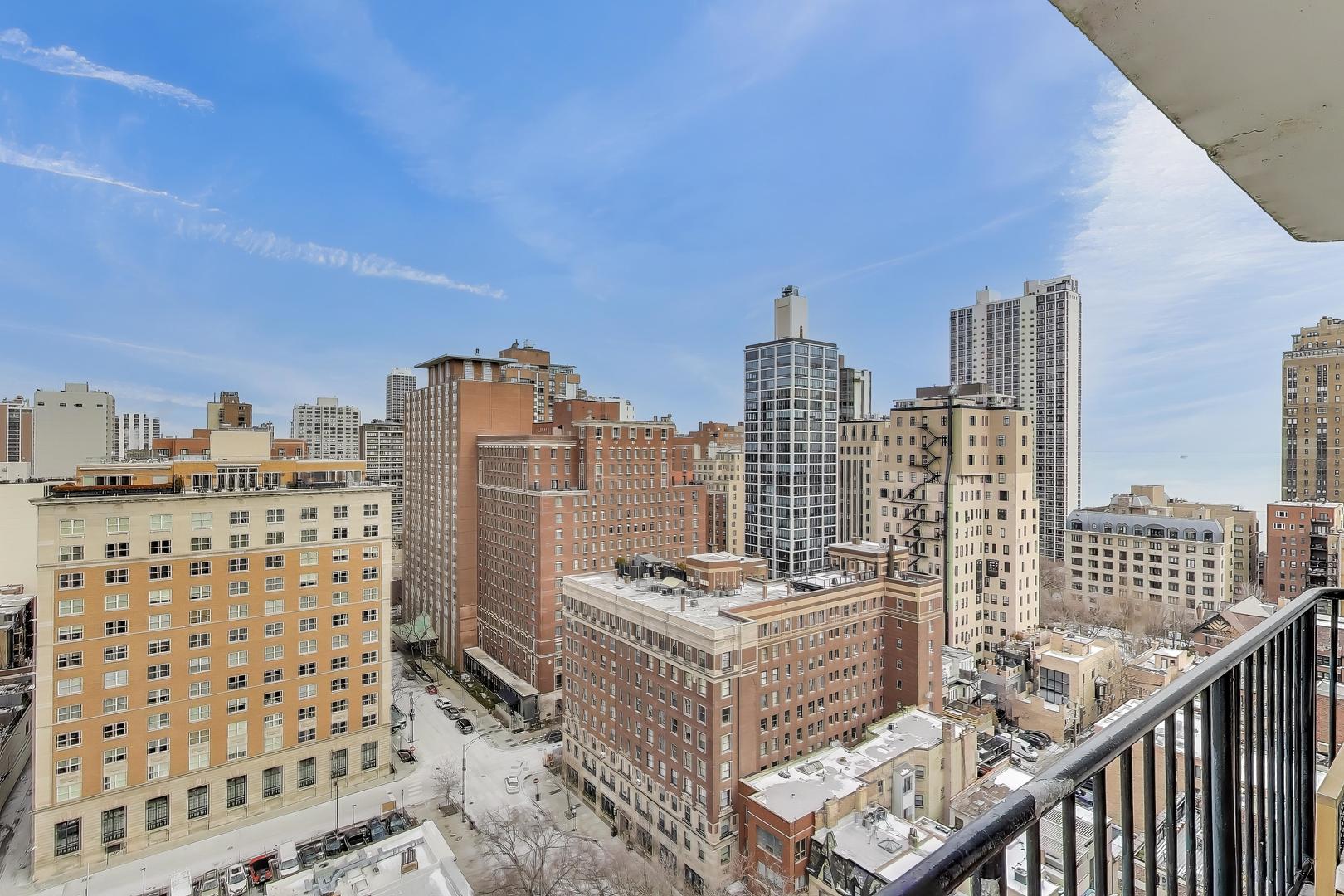 1230 N State Parkway Unit: 19C