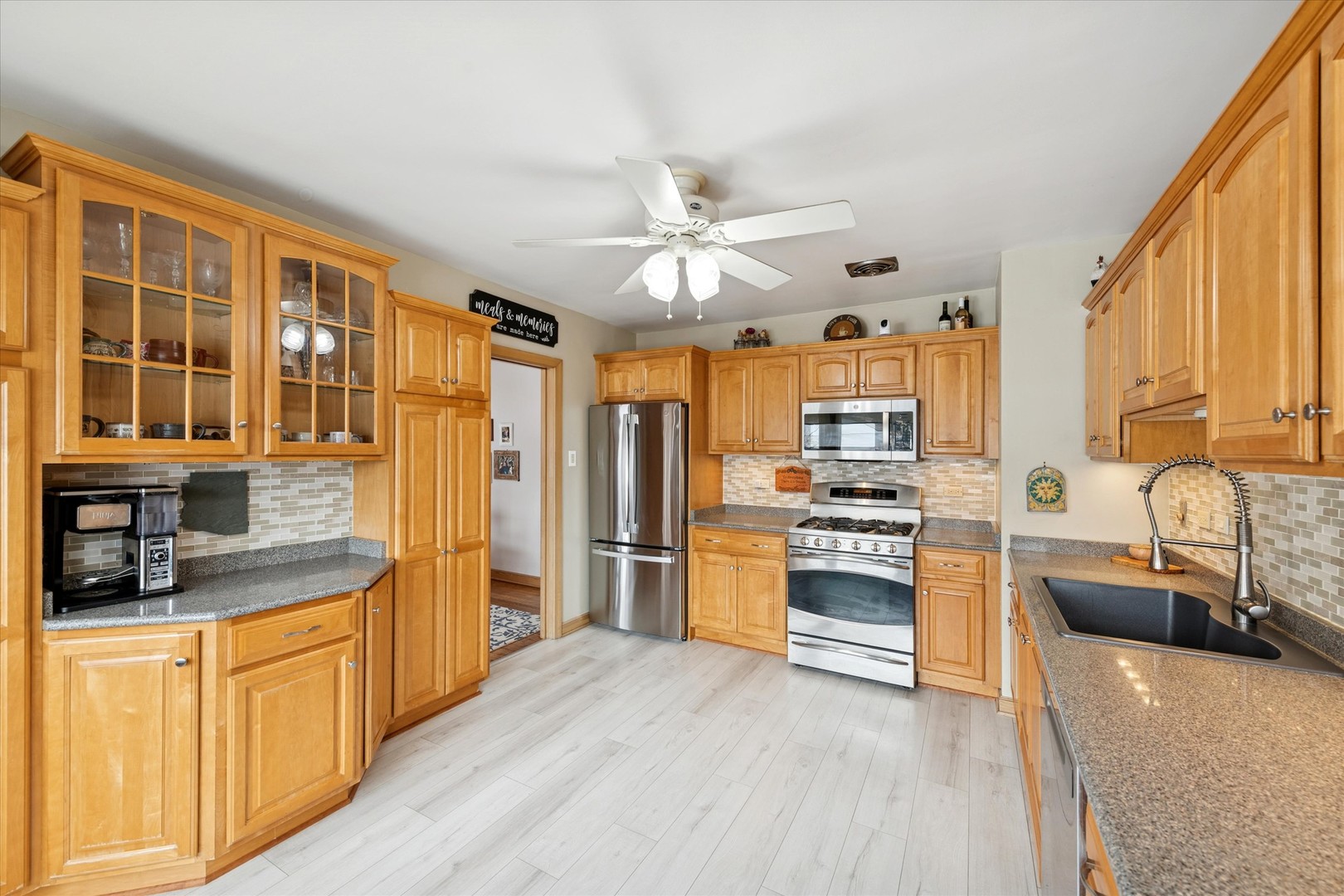 1908 Sunnyside Avenue