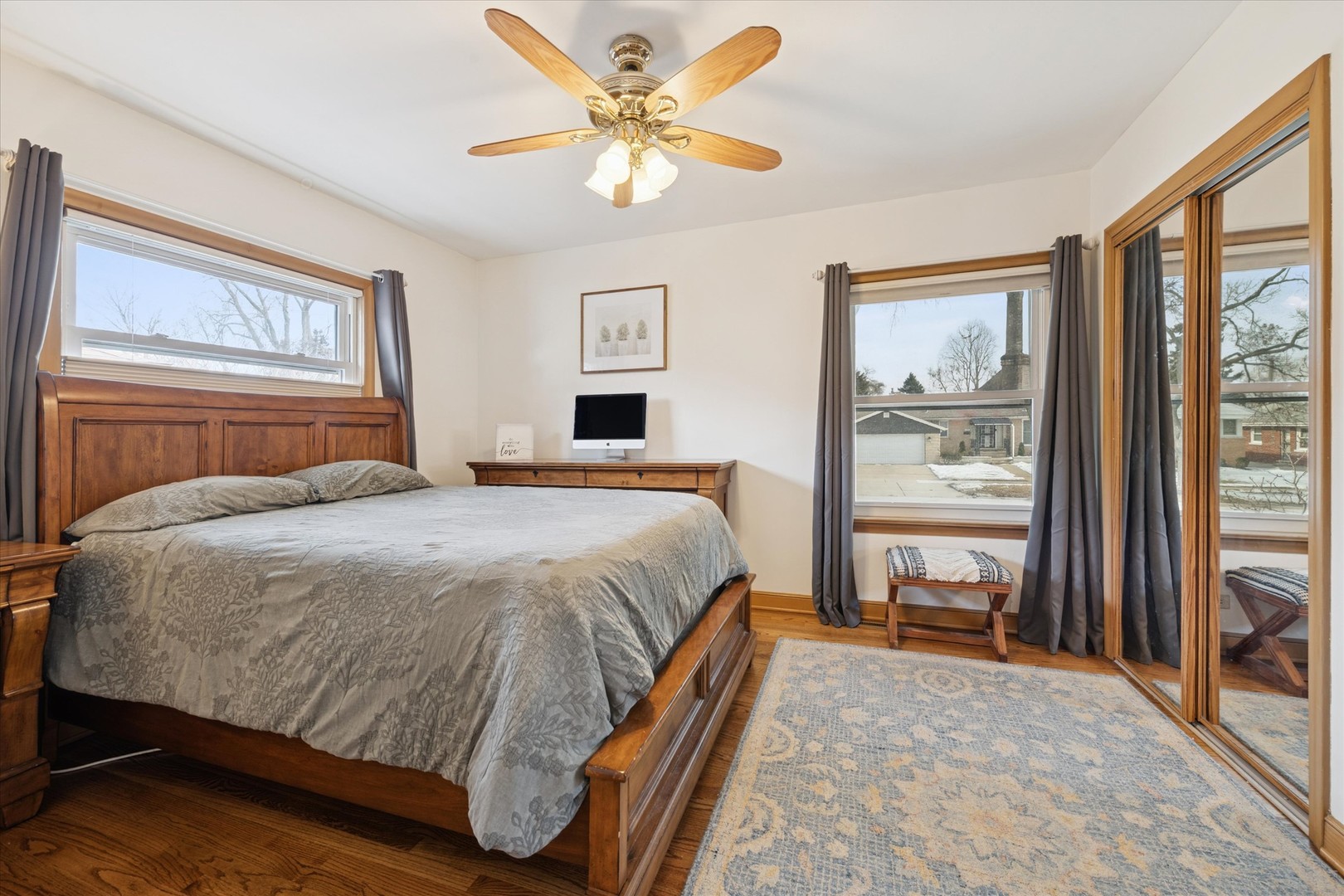 1908 Sunnyside Avenue