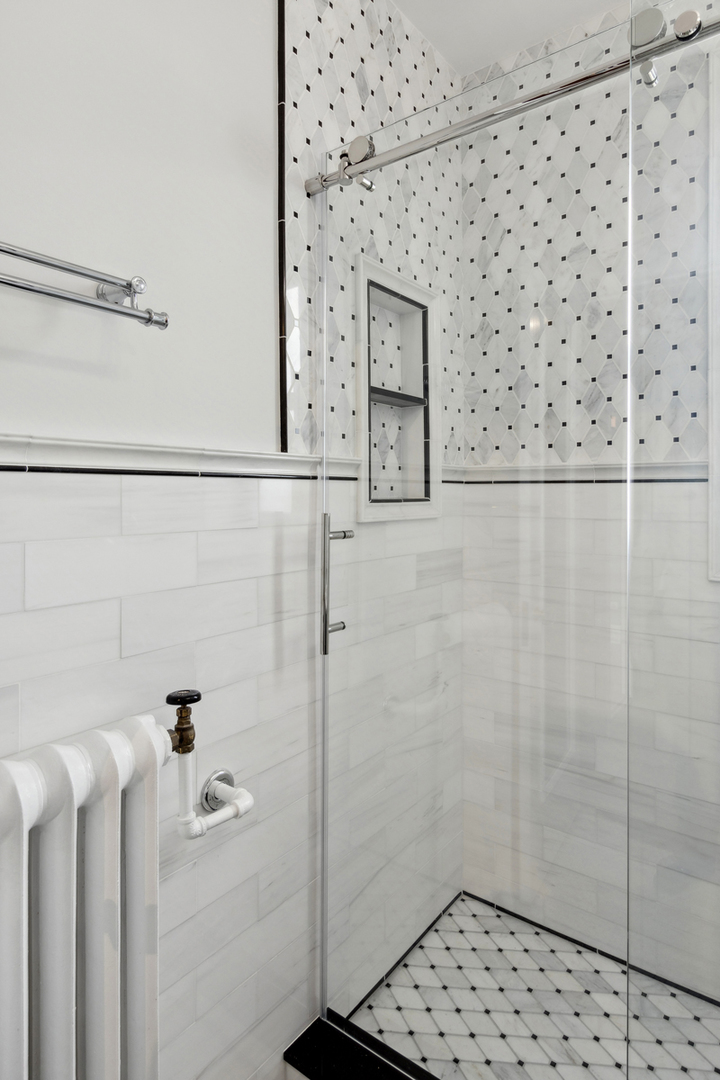 1205 W Sherwin Avenue Unit: 805