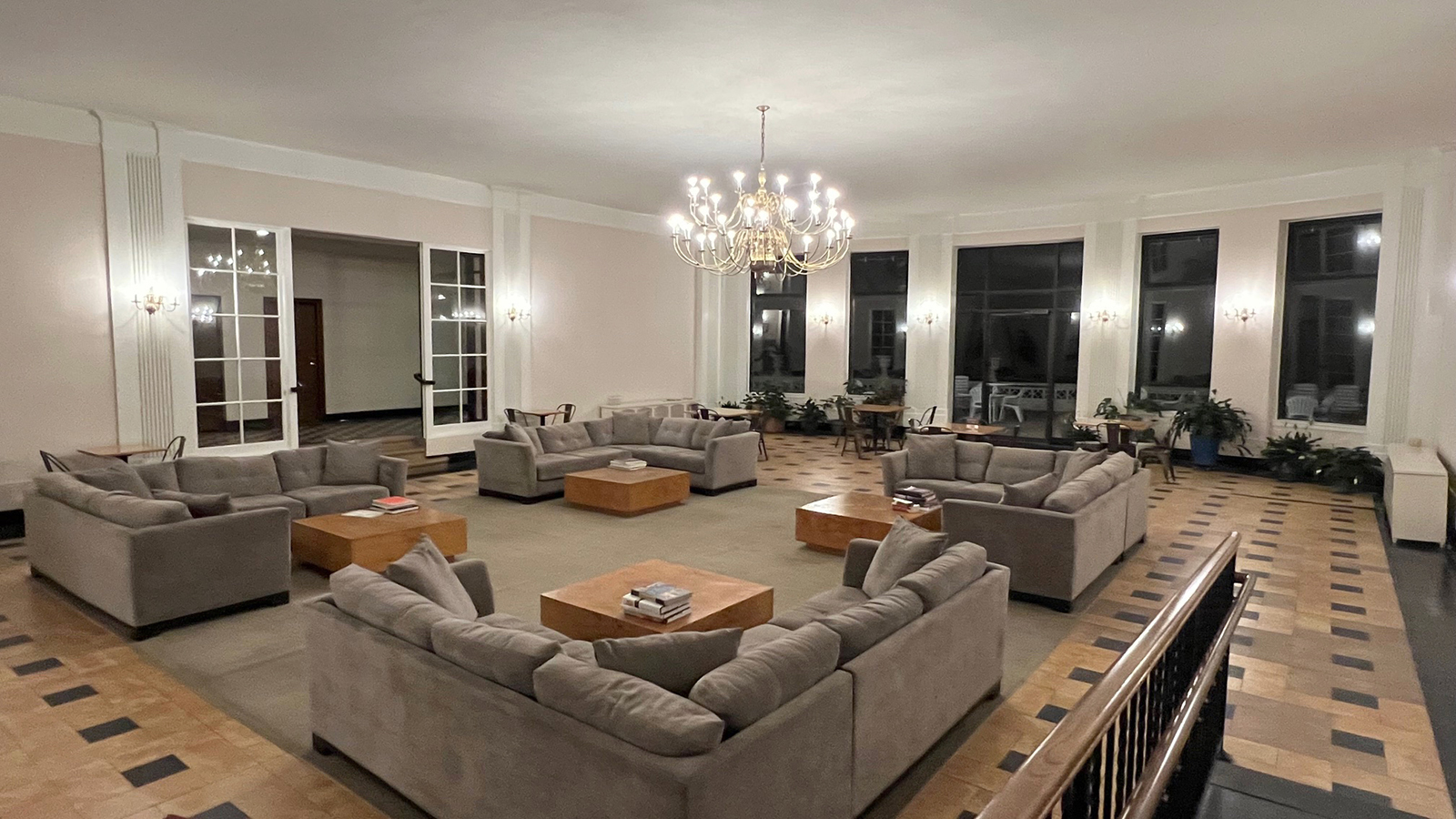 1205 W Sherwin Avenue Unit: 805