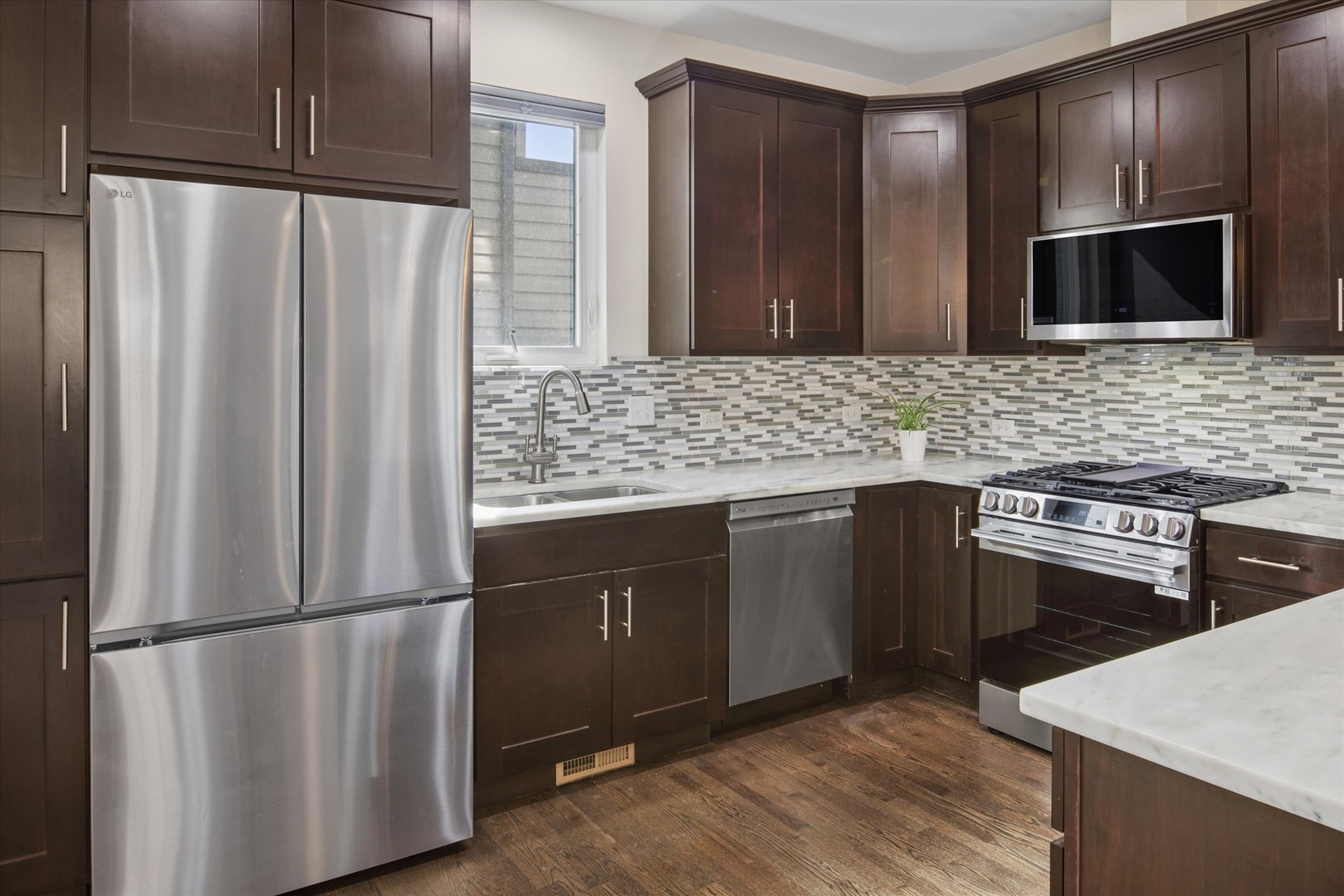 5658 N Latrobe Avenue