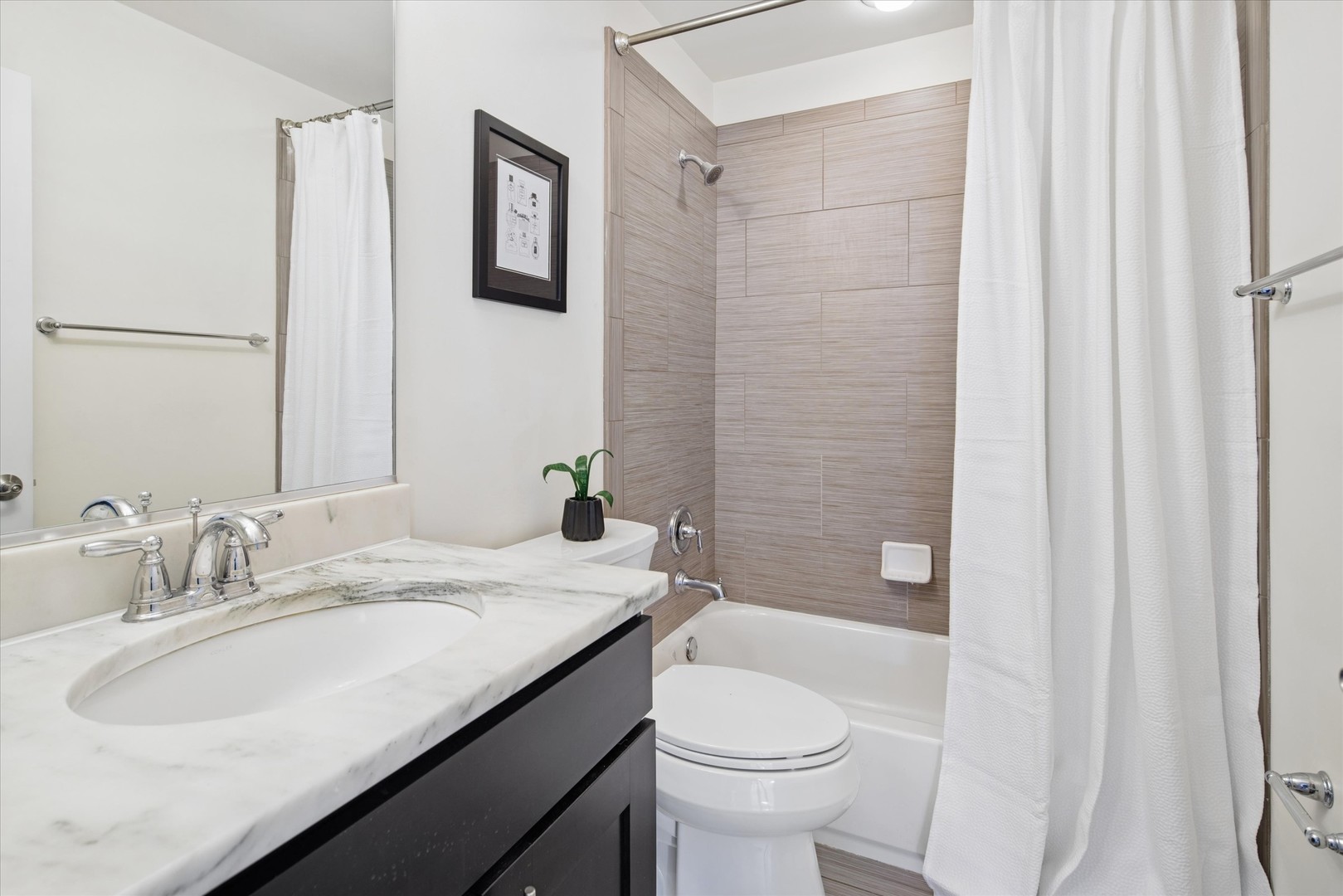 5658 N Latrobe Avenue