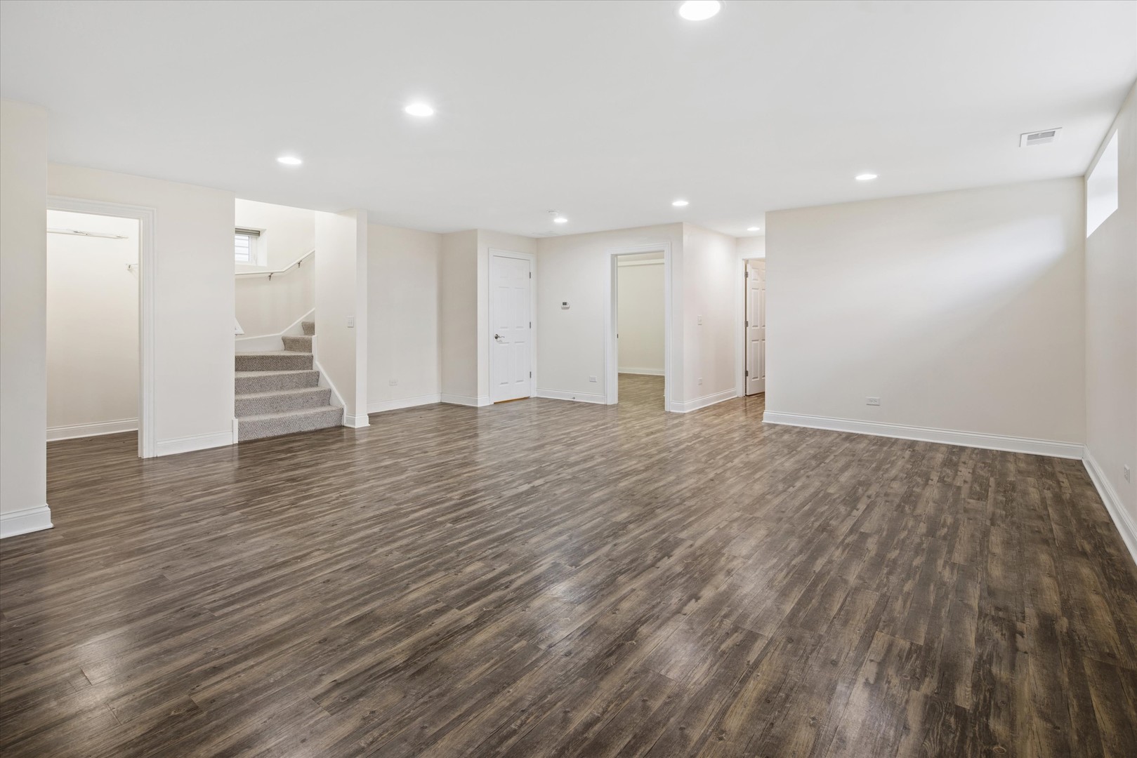 5658 N Latrobe Avenue