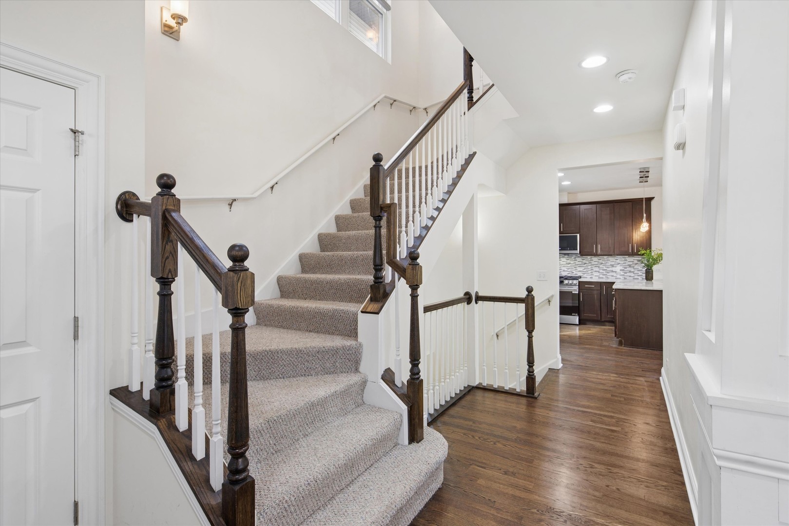 5658 N Latrobe Avenue