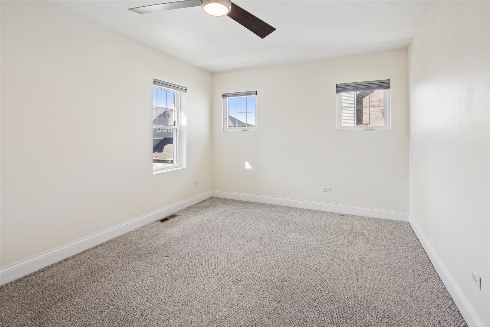 5658 N Latrobe Avenue