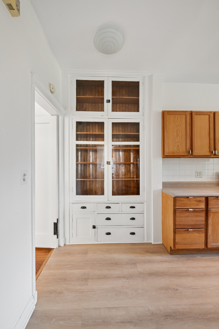 5715 S Blackstone Avenue Unit: 2S