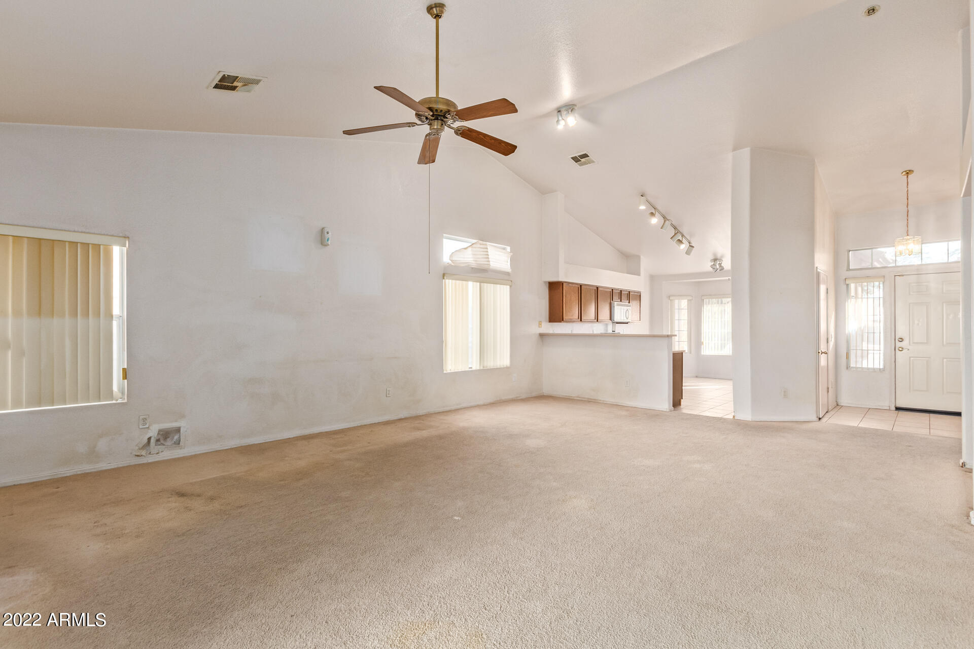 7518 W CHOLLA Street