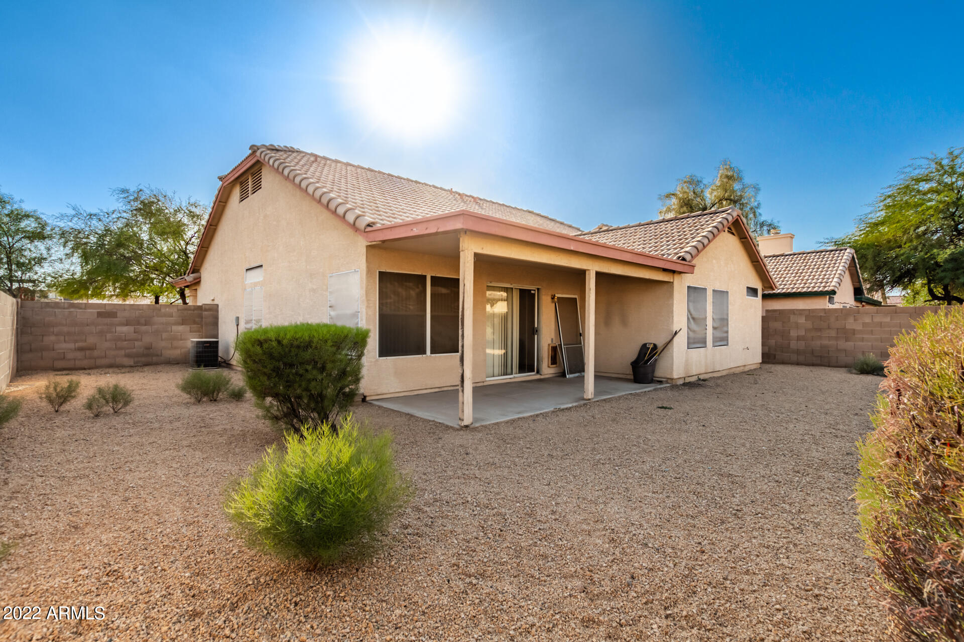 7518 W CHOLLA Street