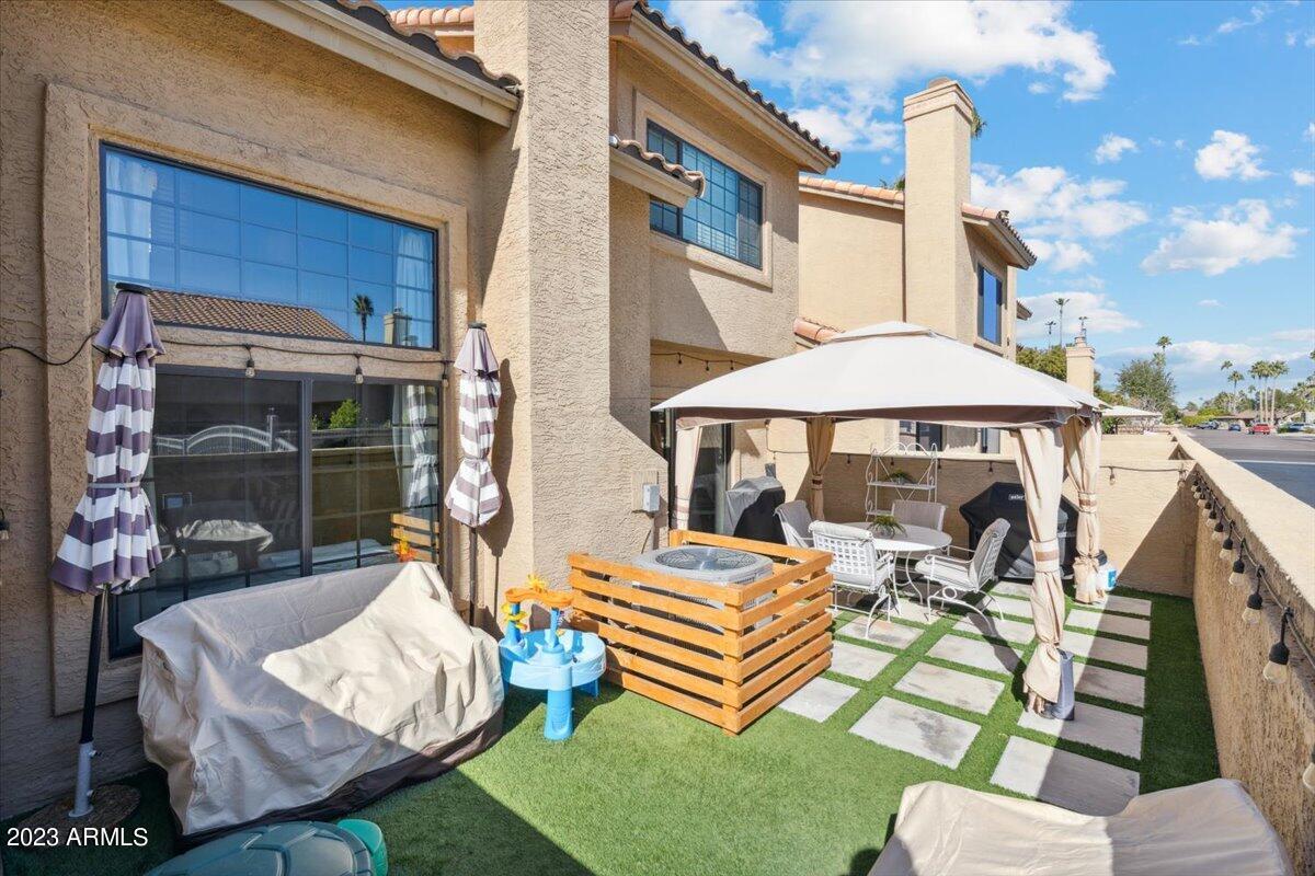 6925 N 78TH Street