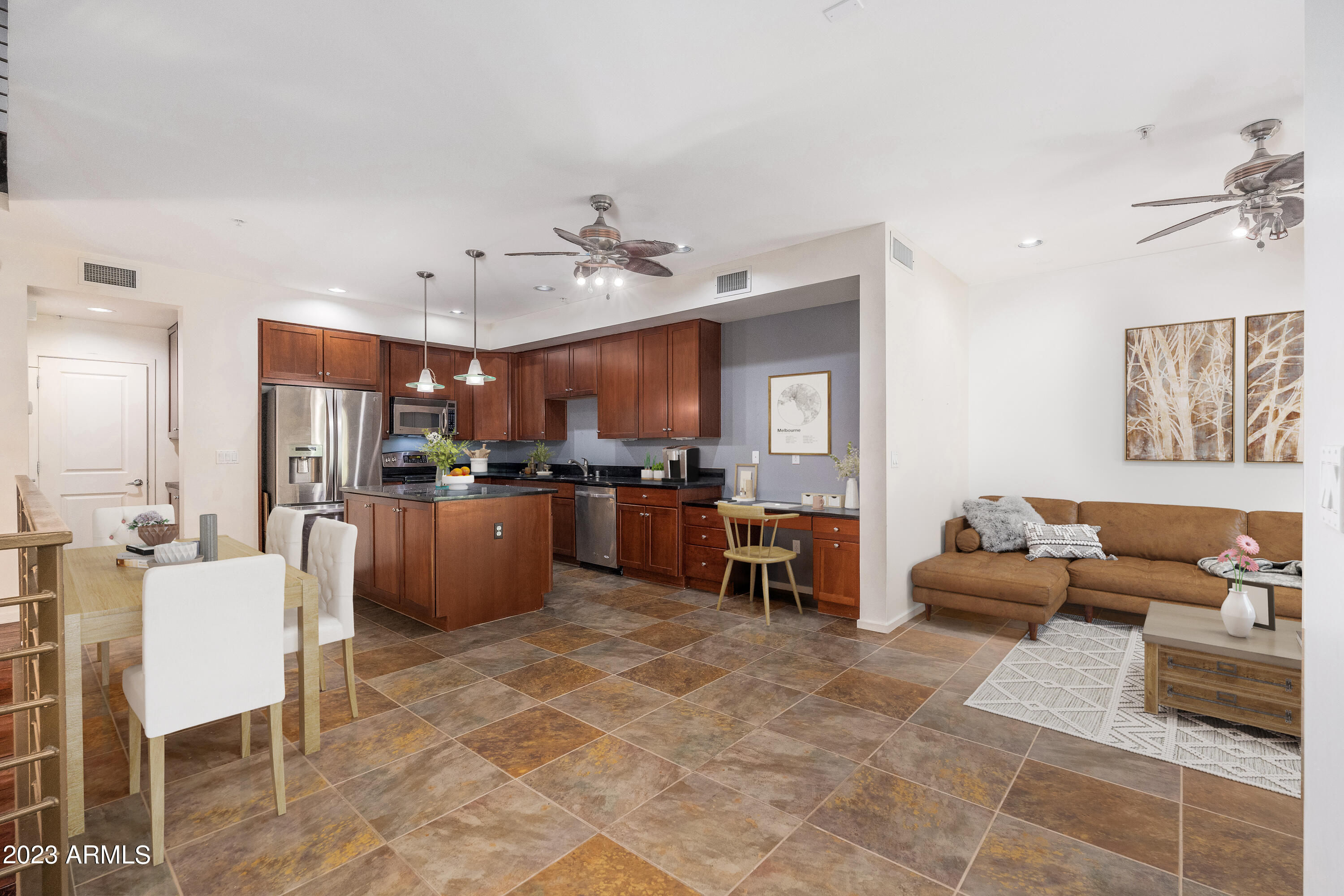525 W LAKESIDE Drive # 123