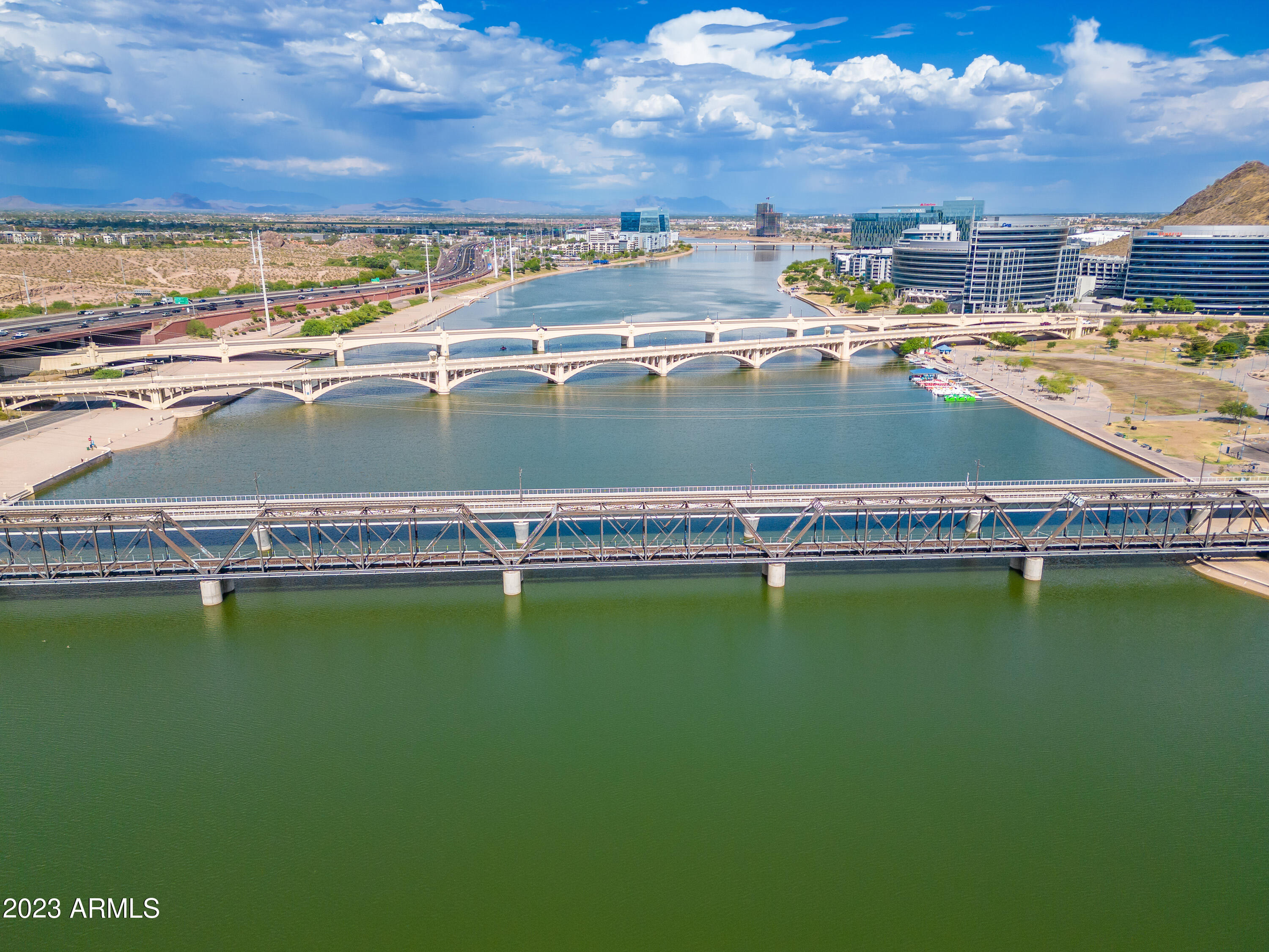 525 W LAKESIDE Drive # 123