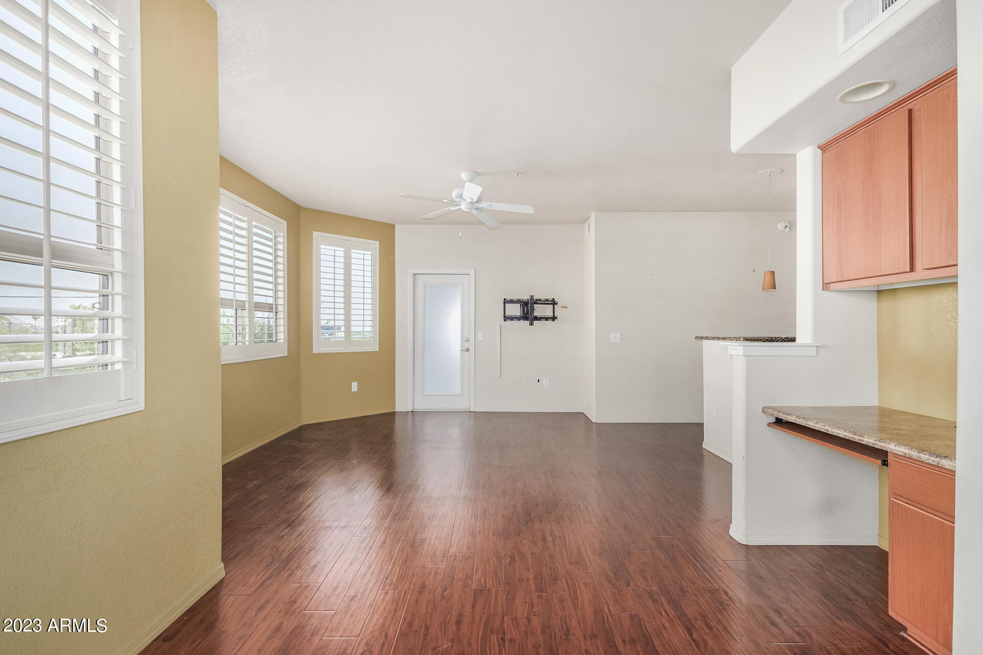9820 N CENTRAL Avenue # 112