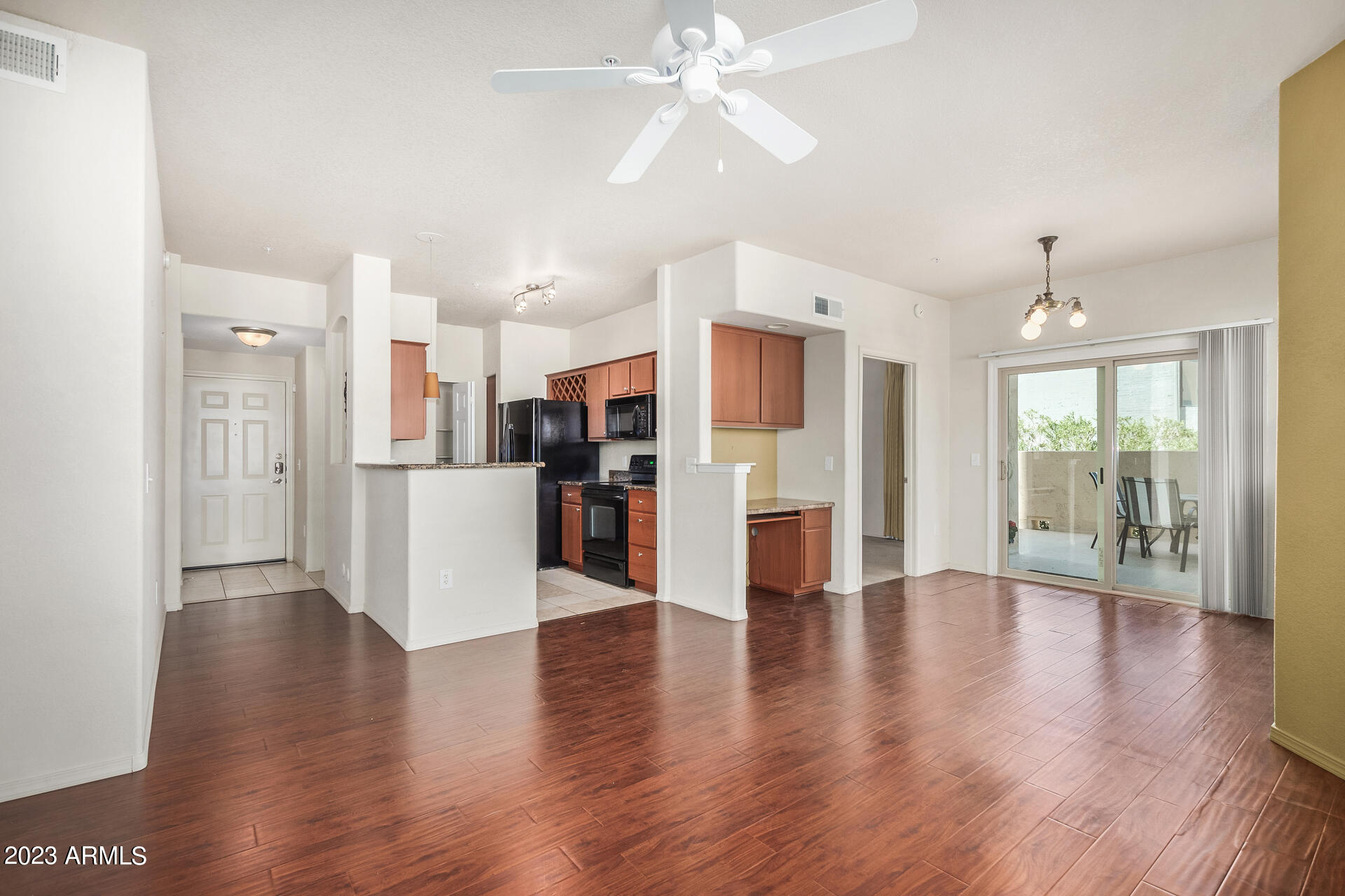 9820 N CENTRAL Avenue # 112