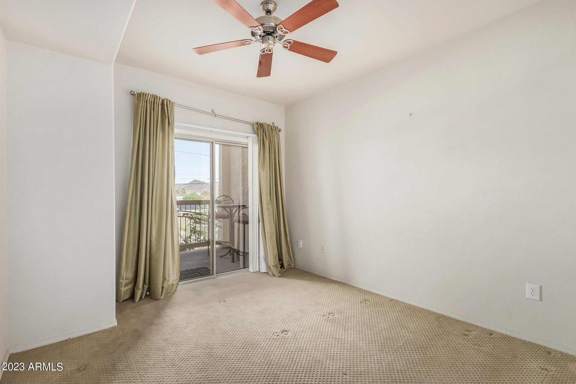 9820 N CENTRAL Avenue # 112