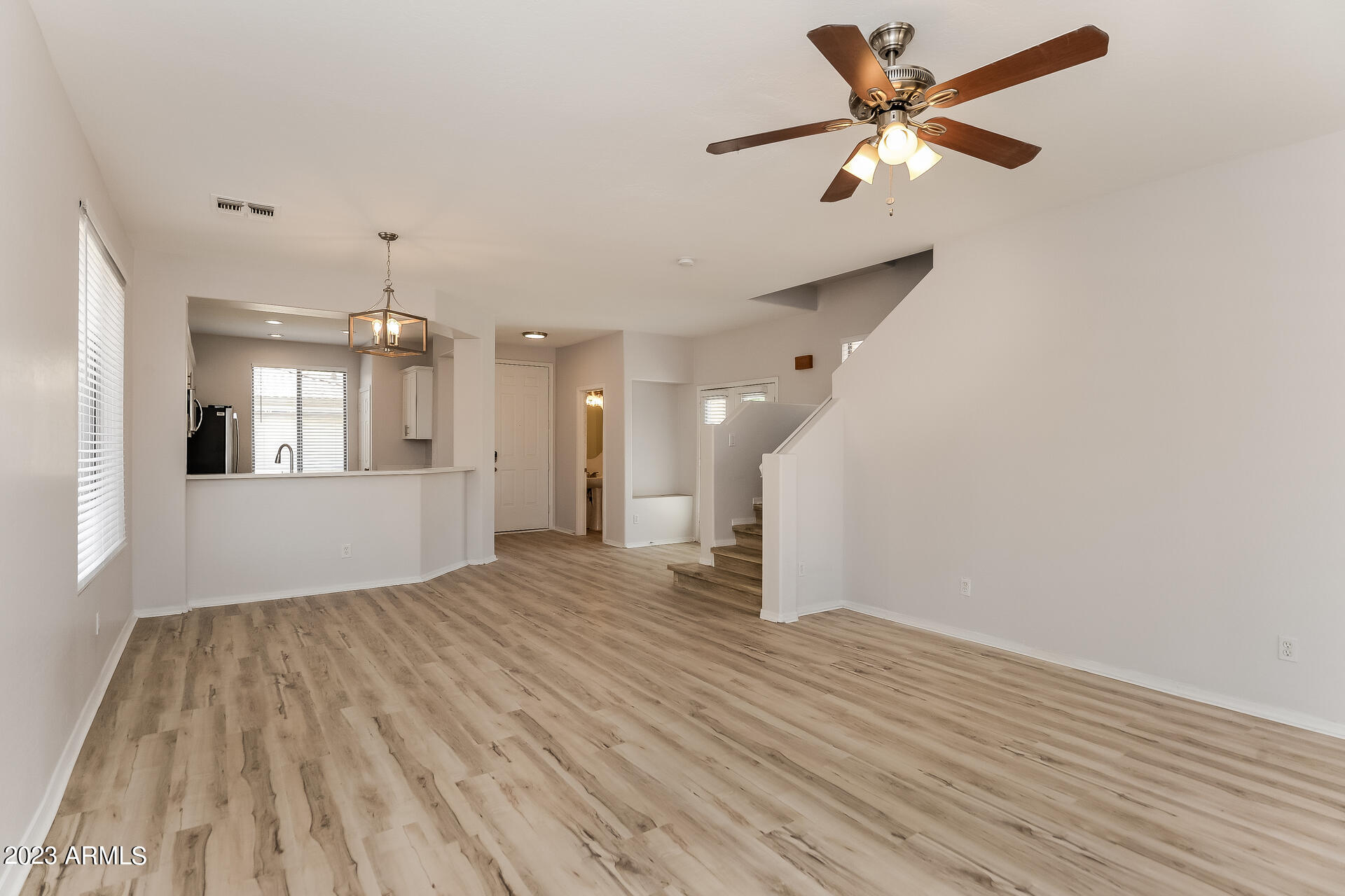 2156 S COMPTON --