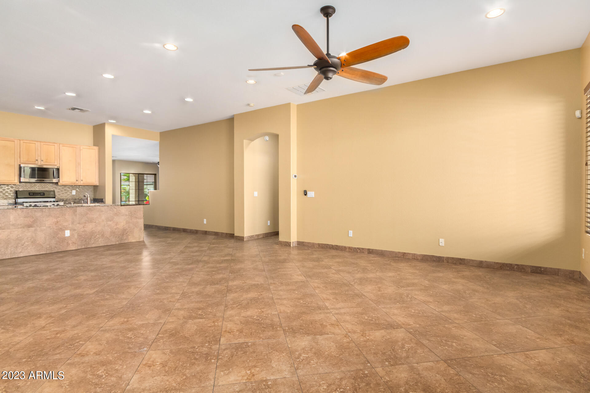 13788 W WATSON Lane