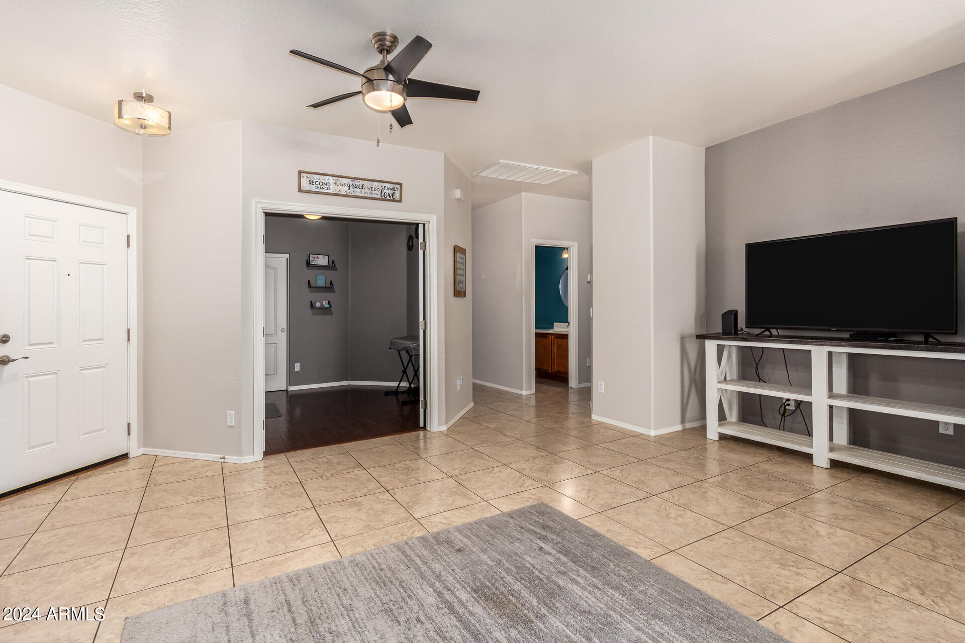 1404 W BRANGUS Way