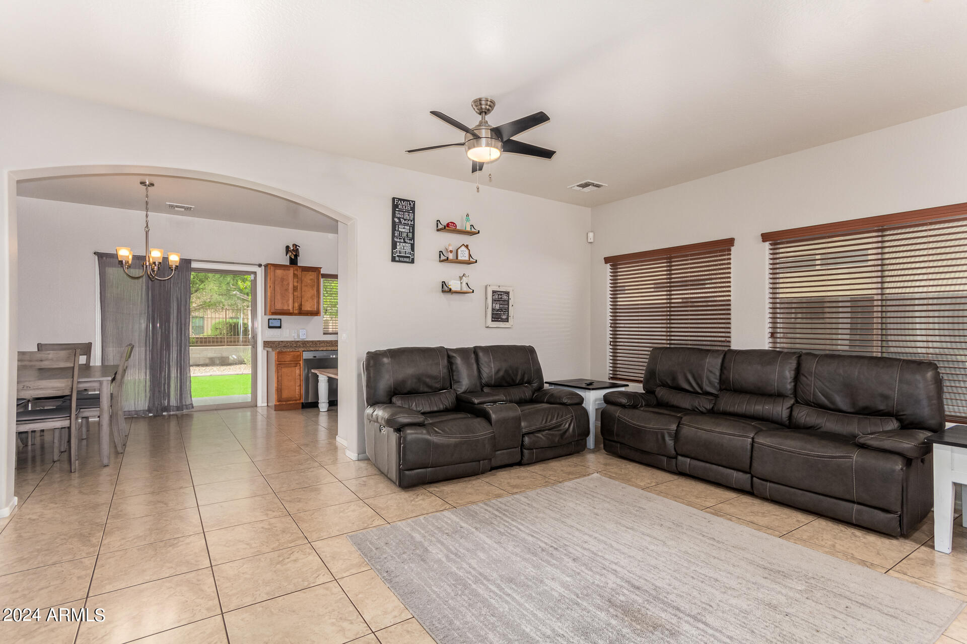 1404 W BRANGUS Way