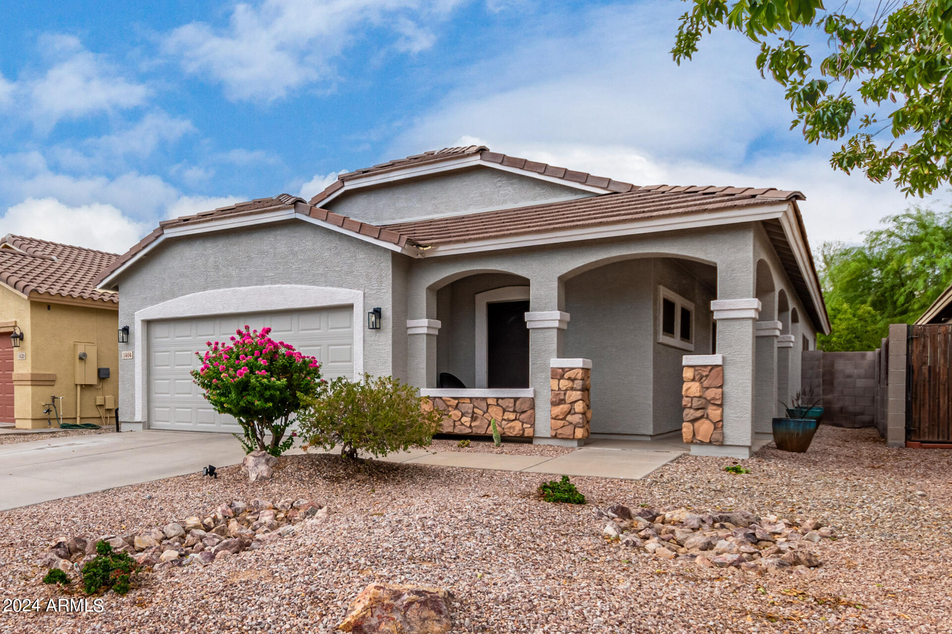 1404 W BRANGUS Way