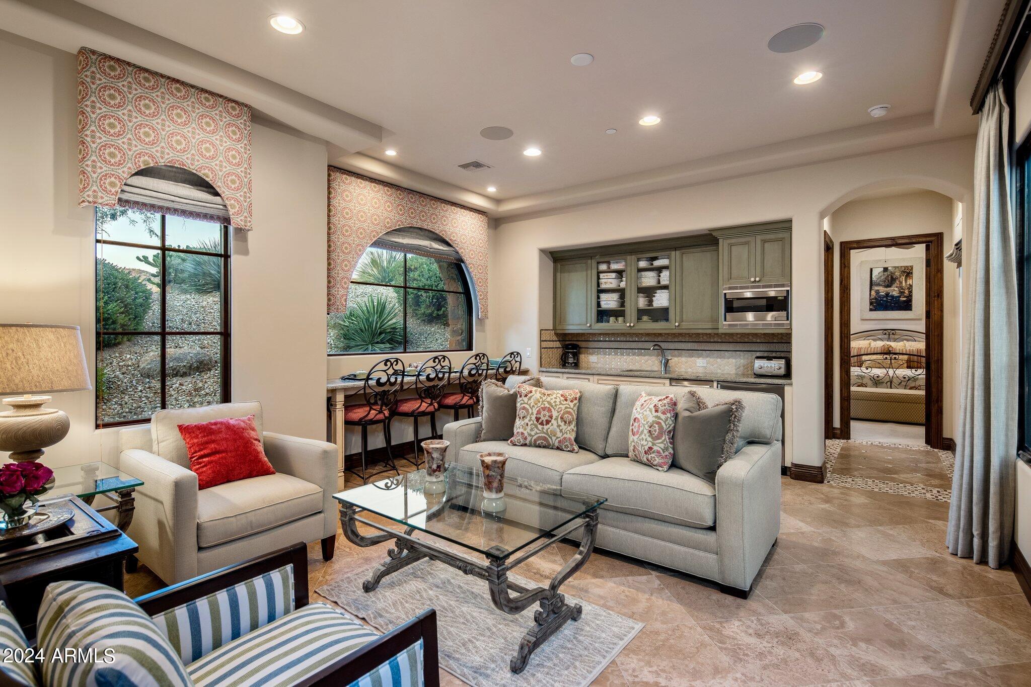 11025 N Arista Lane