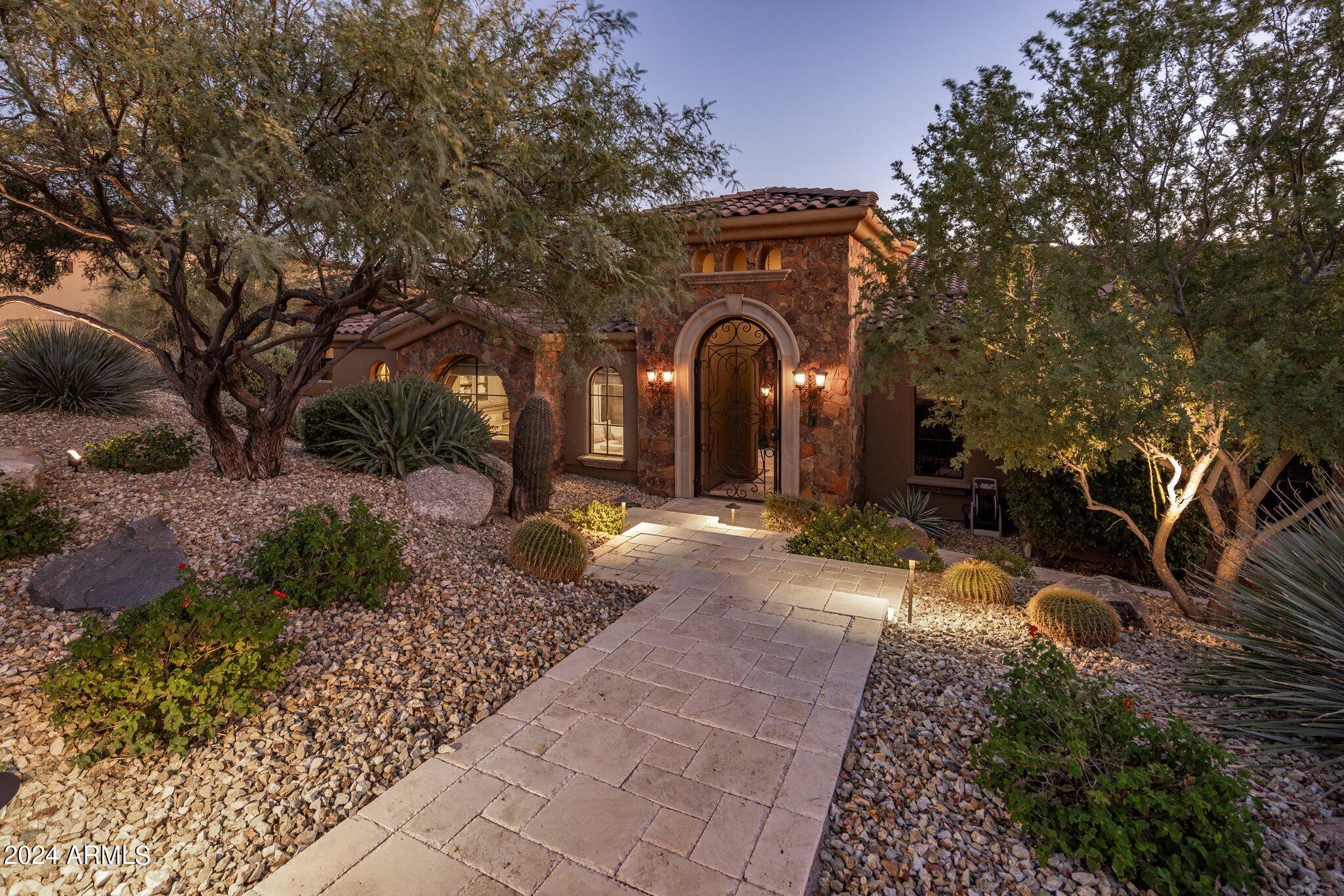 11025 N Arista Lane
