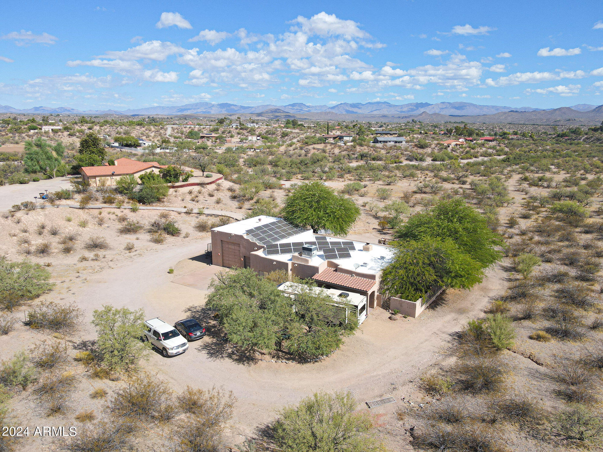 1880 W Roderick Lane