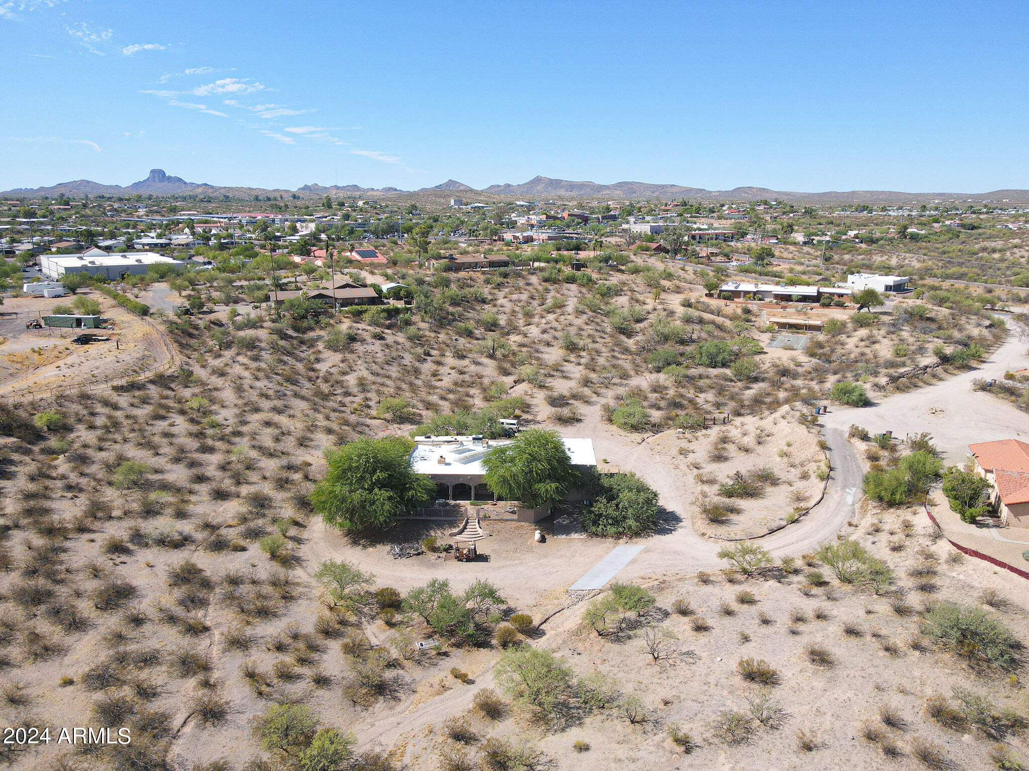 1880 W Roderick Lane