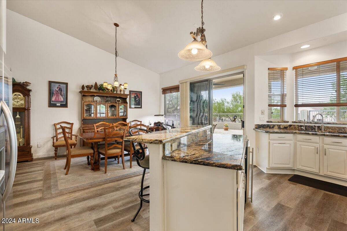 3222 N SAGEWOOD Circle