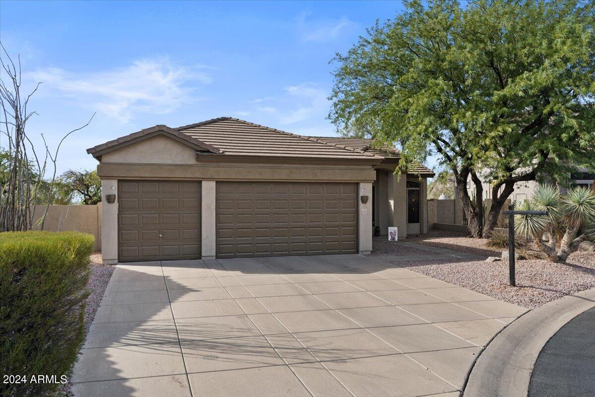 3222 N SAGEWOOD Circle