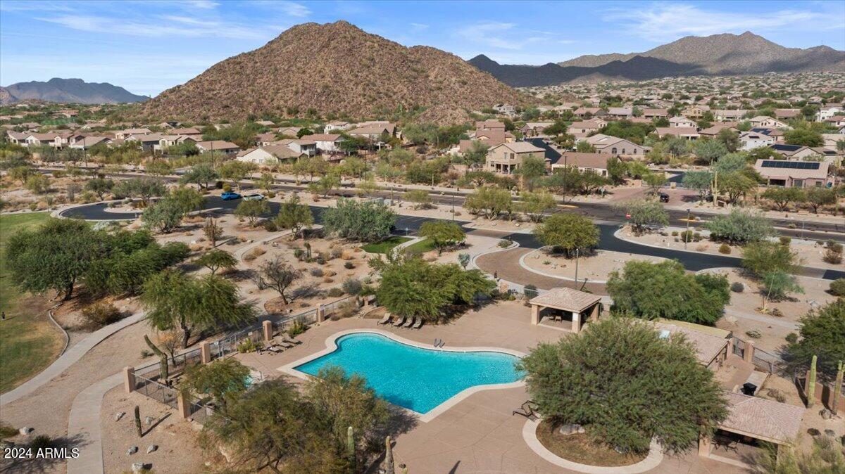 3222 N SAGEWOOD Circle