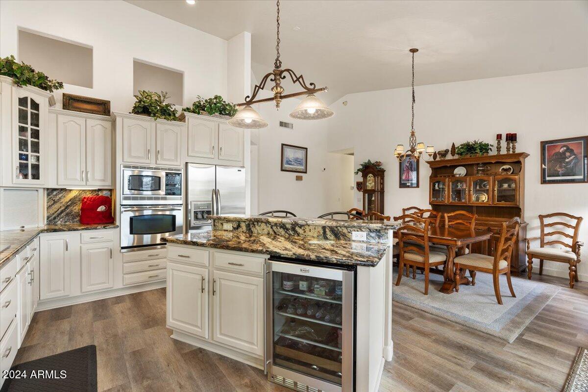 3222 N SAGEWOOD Circle