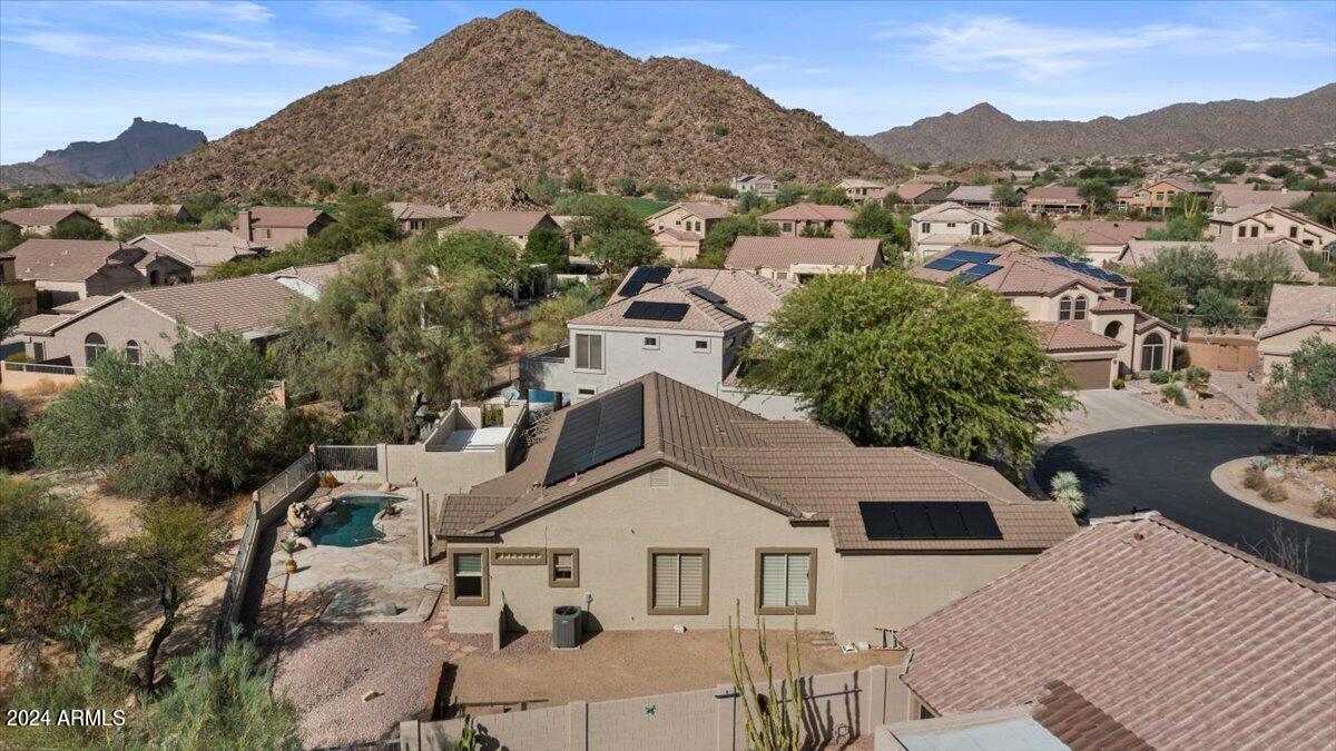 3222 N SAGEWOOD Circle