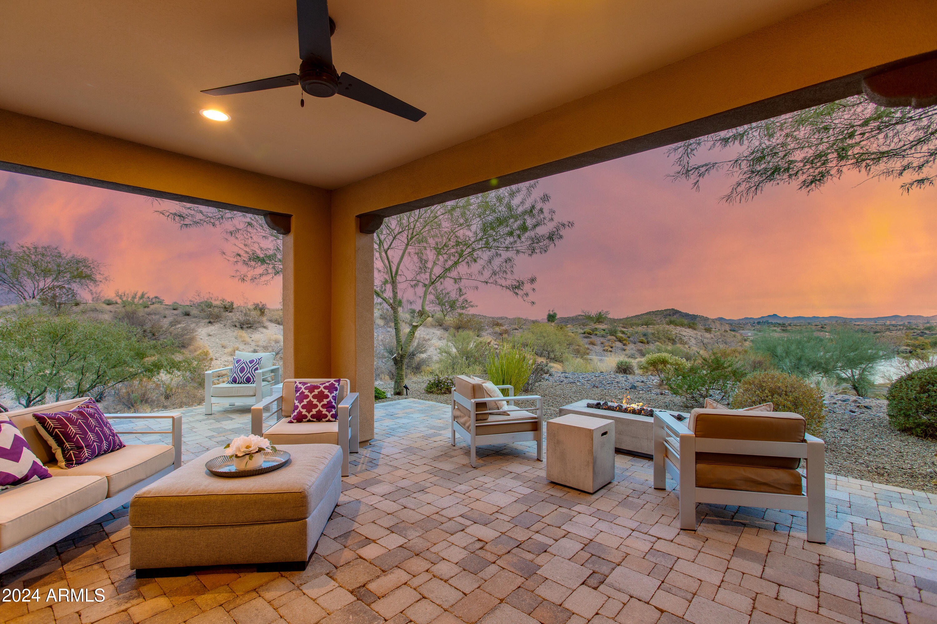 3247 HUCKLEBERRY Way