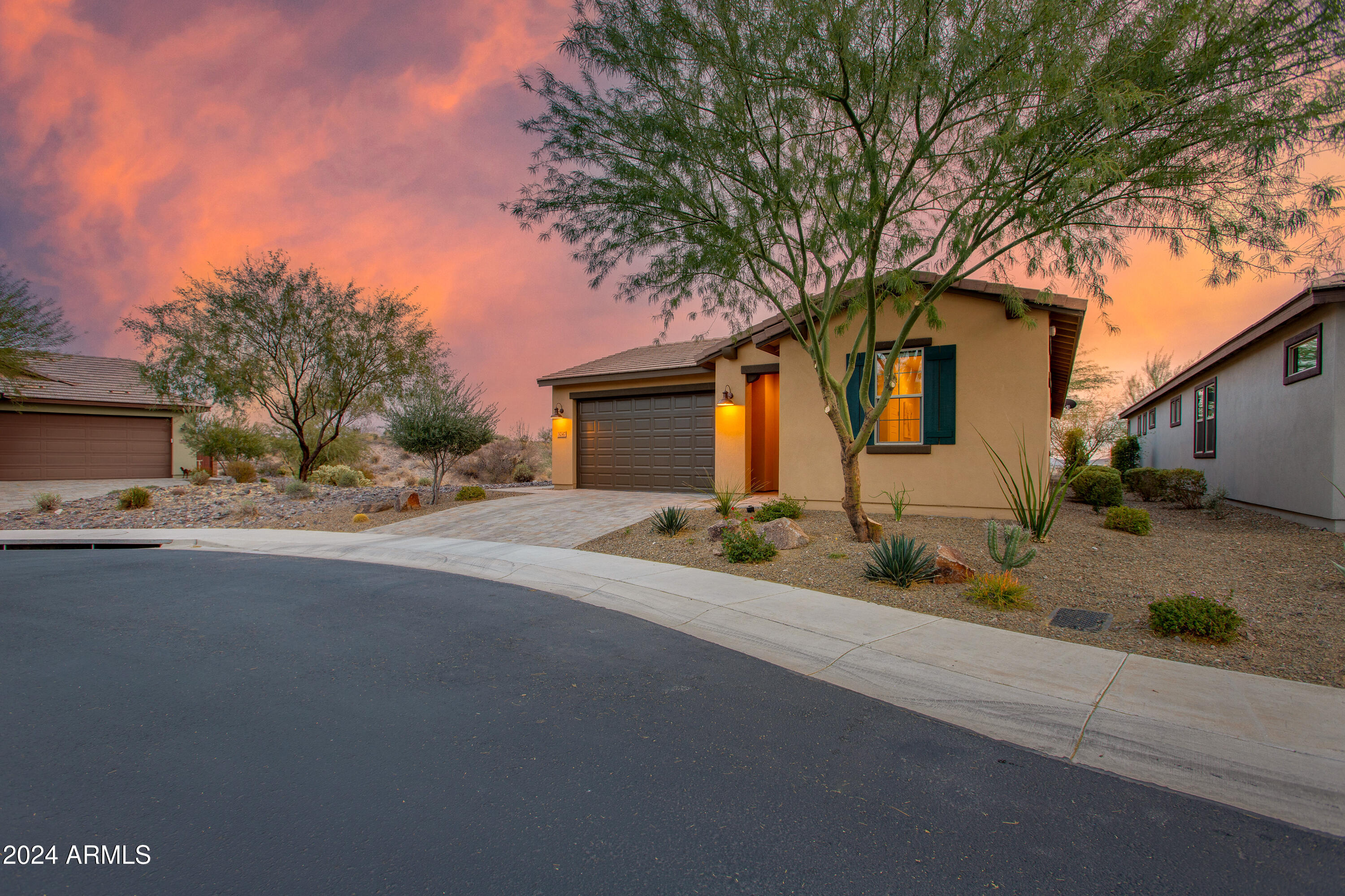 3247 HUCKLEBERRY Way