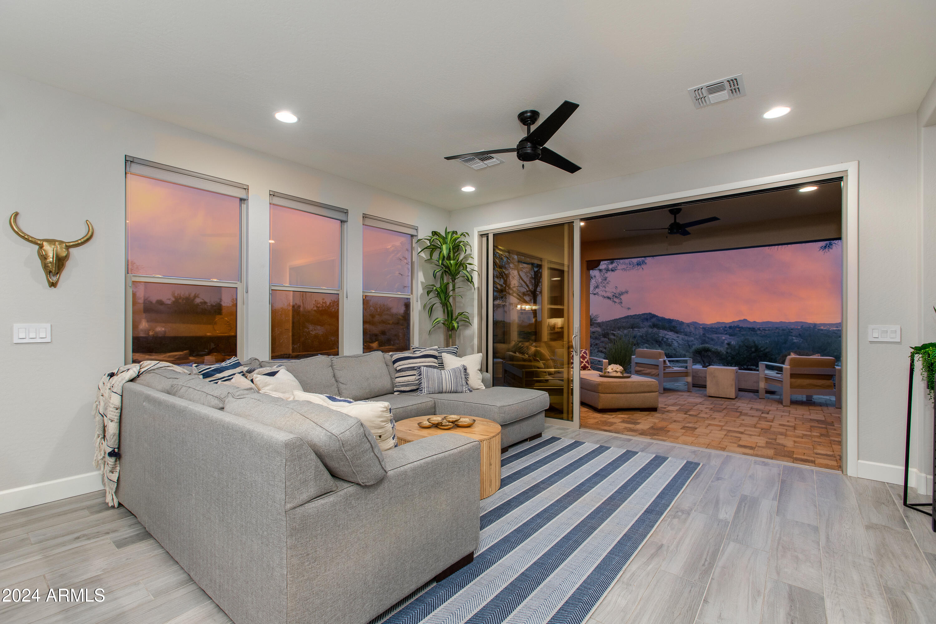 3247 HUCKLEBERRY Way