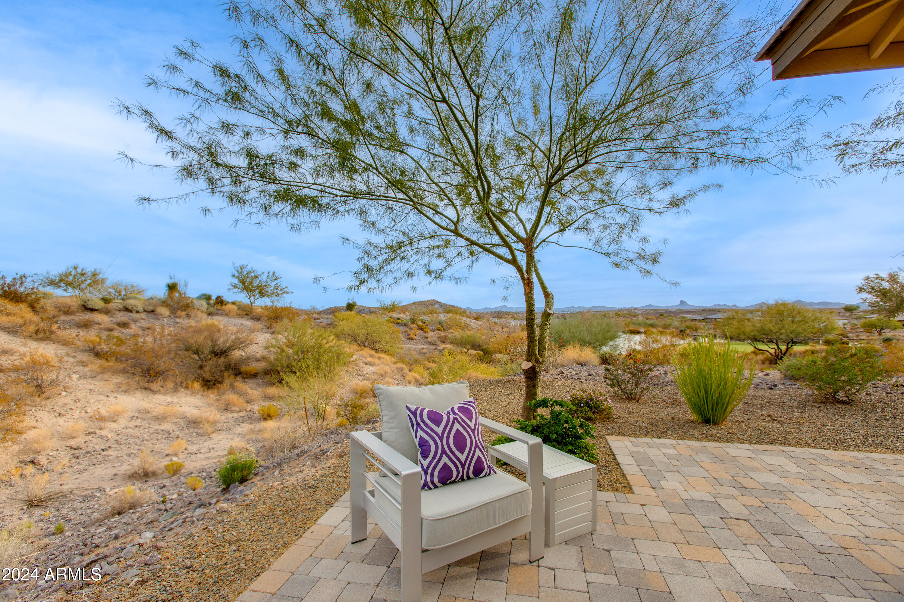 3247 HUCKLEBERRY Way