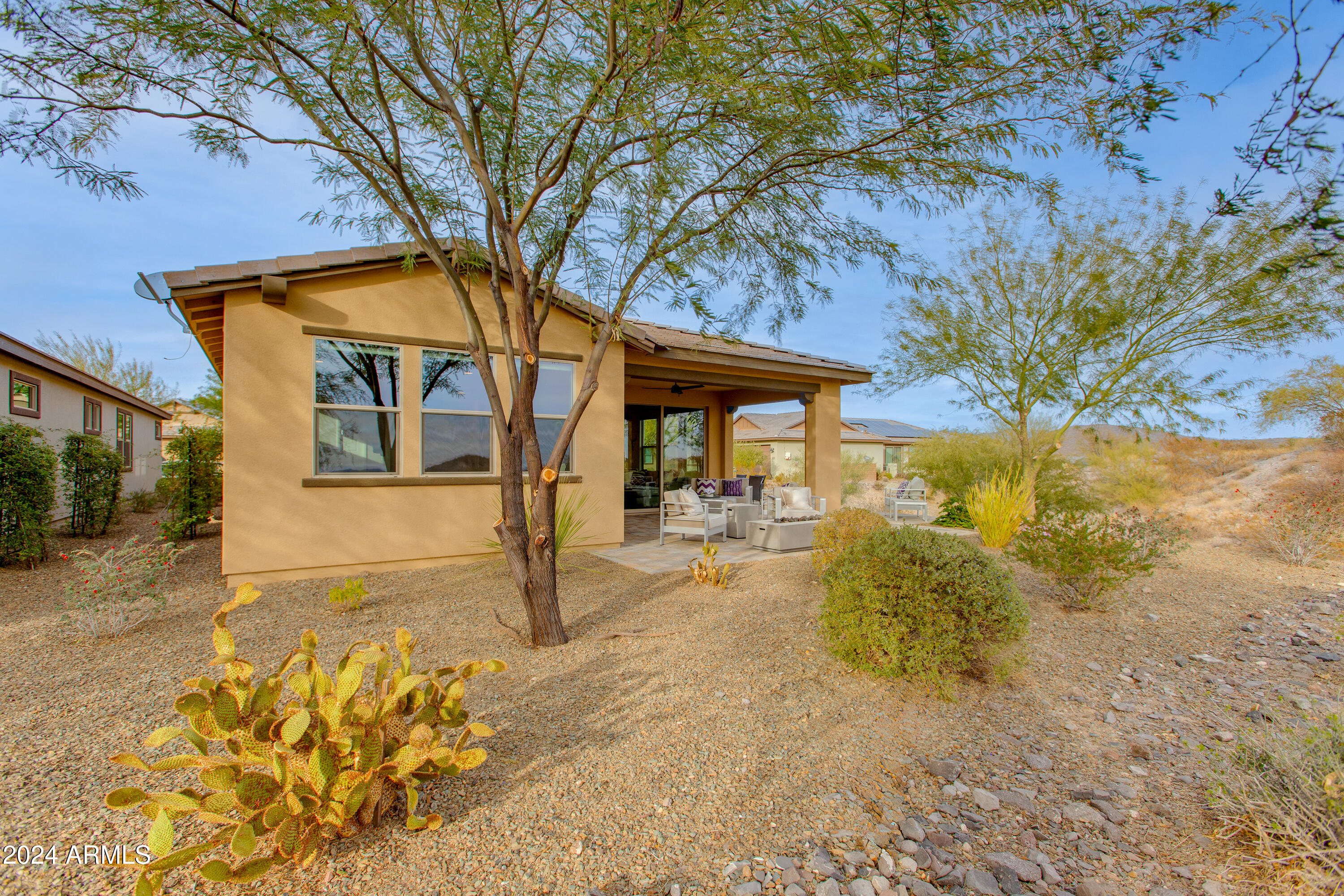 3247 HUCKLEBERRY Way