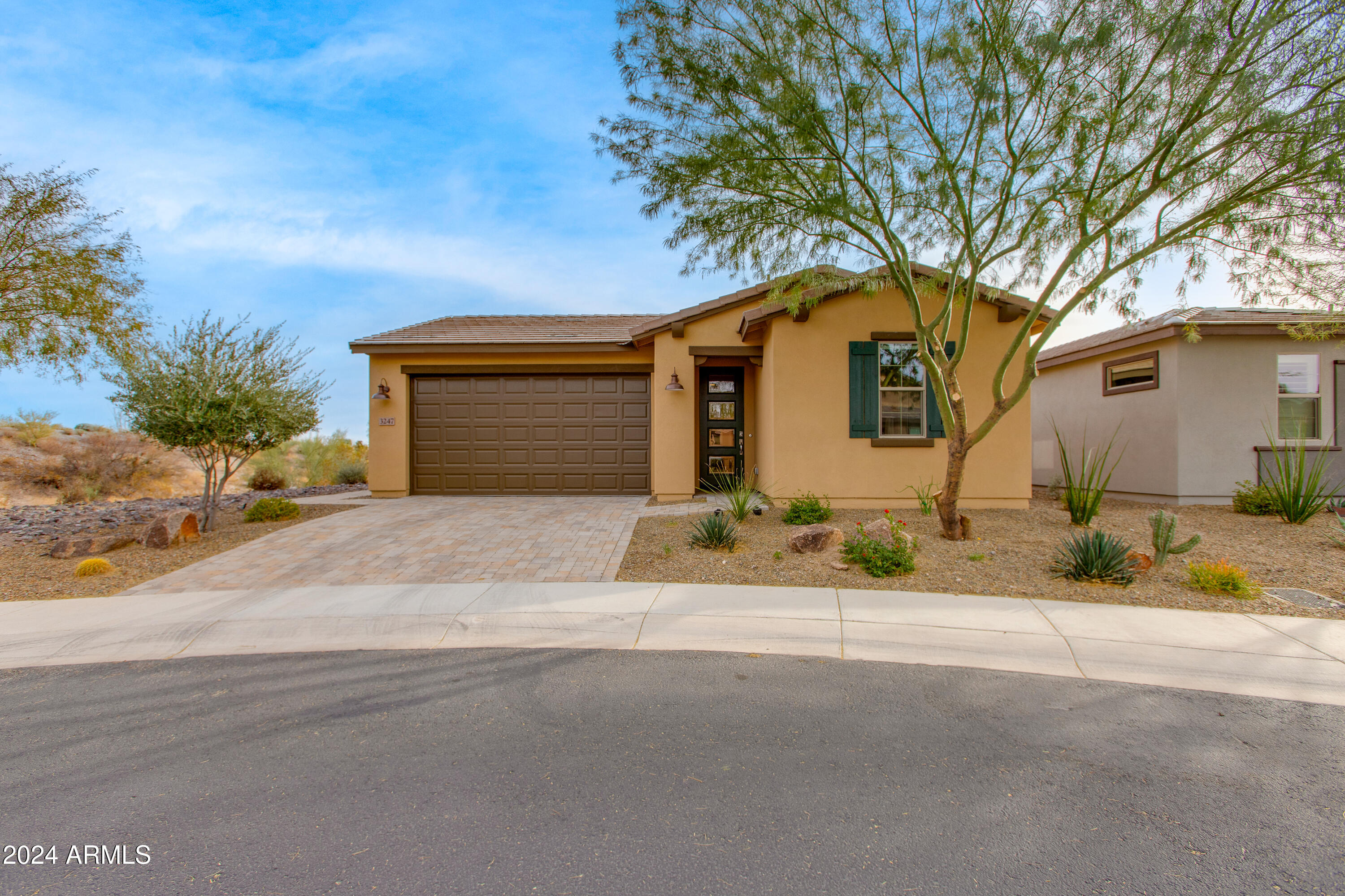 3247 HUCKLEBERRY Way