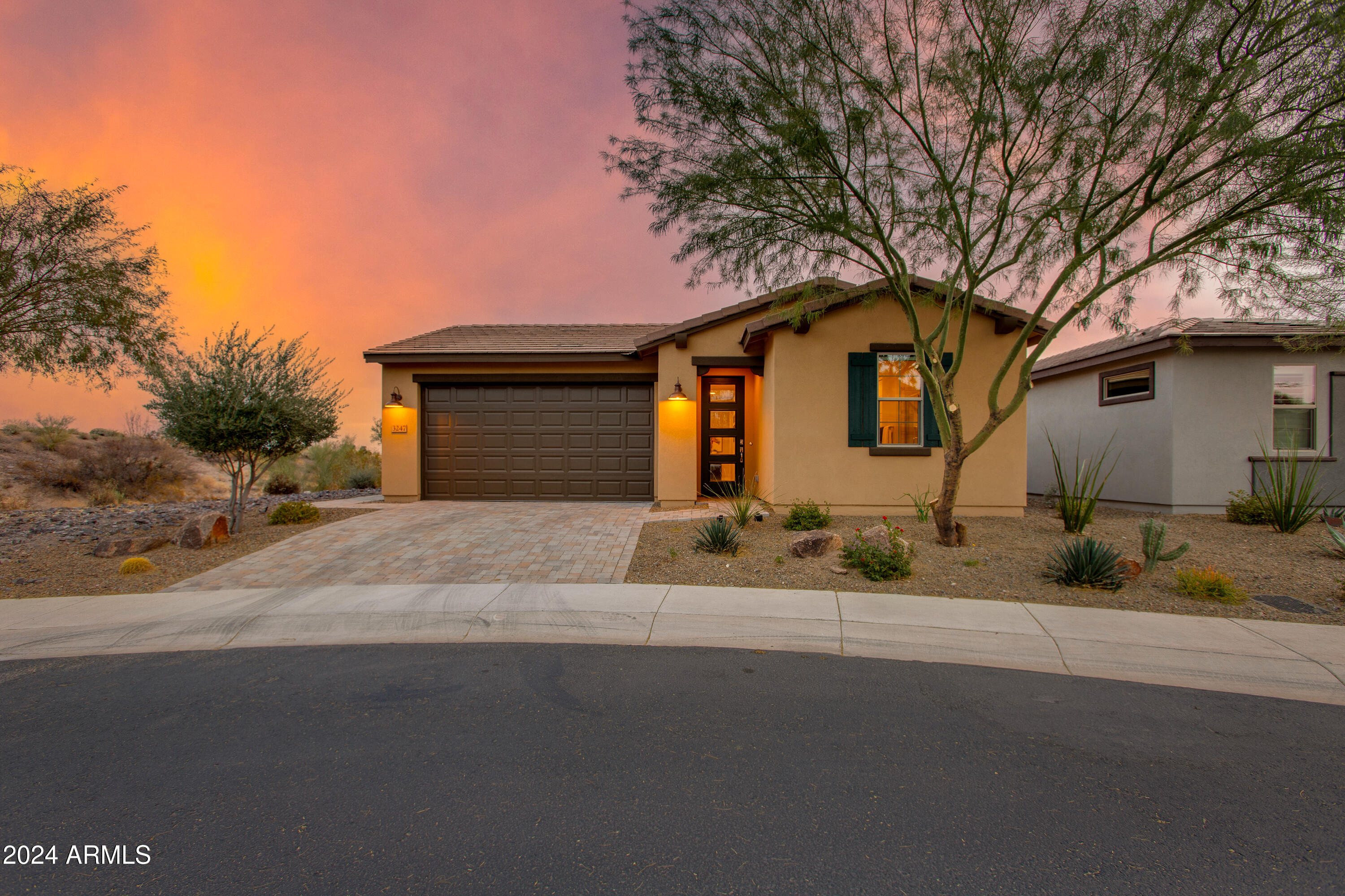 3247 HUCKLEBERRY Way