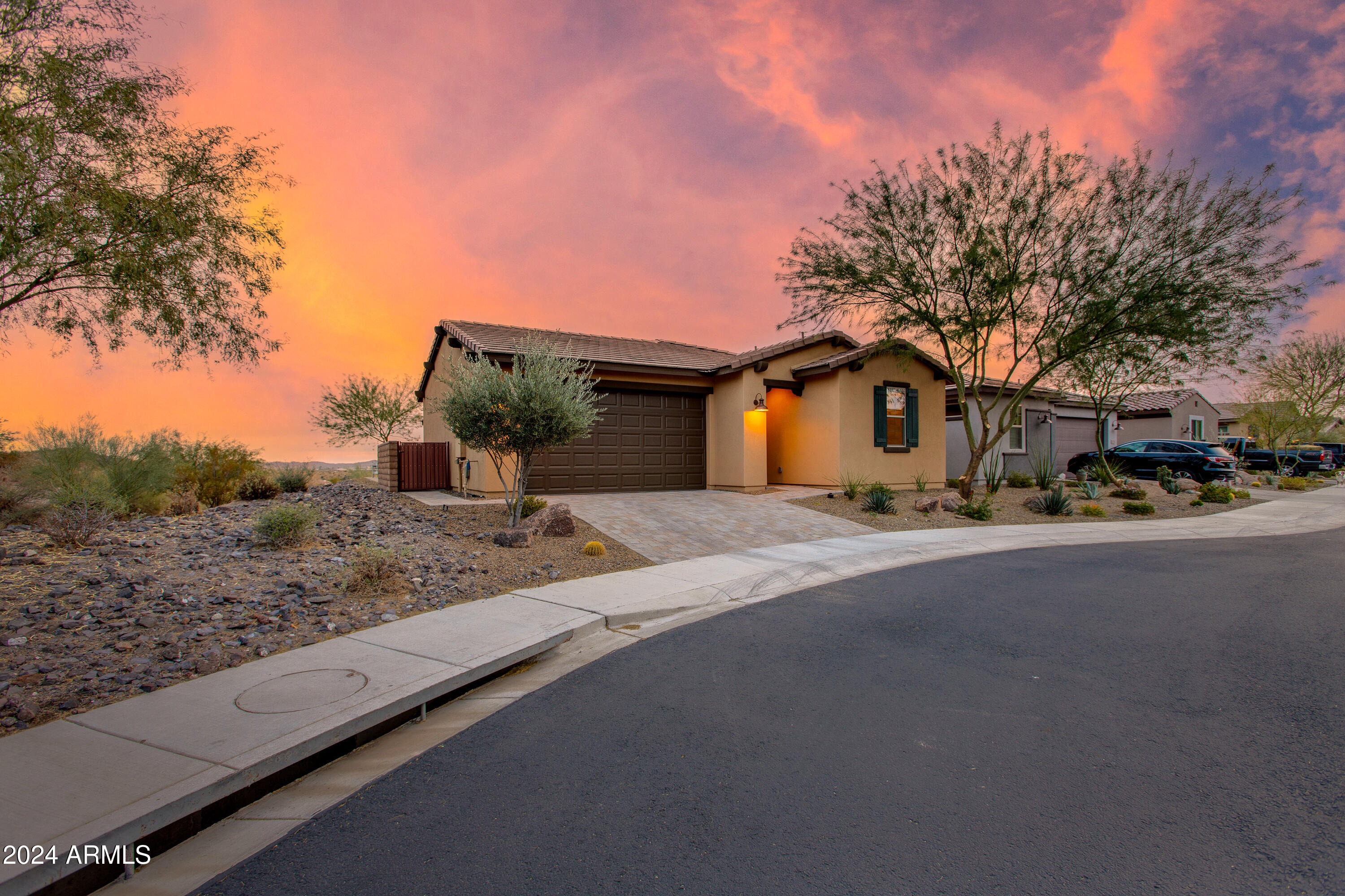 3247 HUCKLEBERRY Way