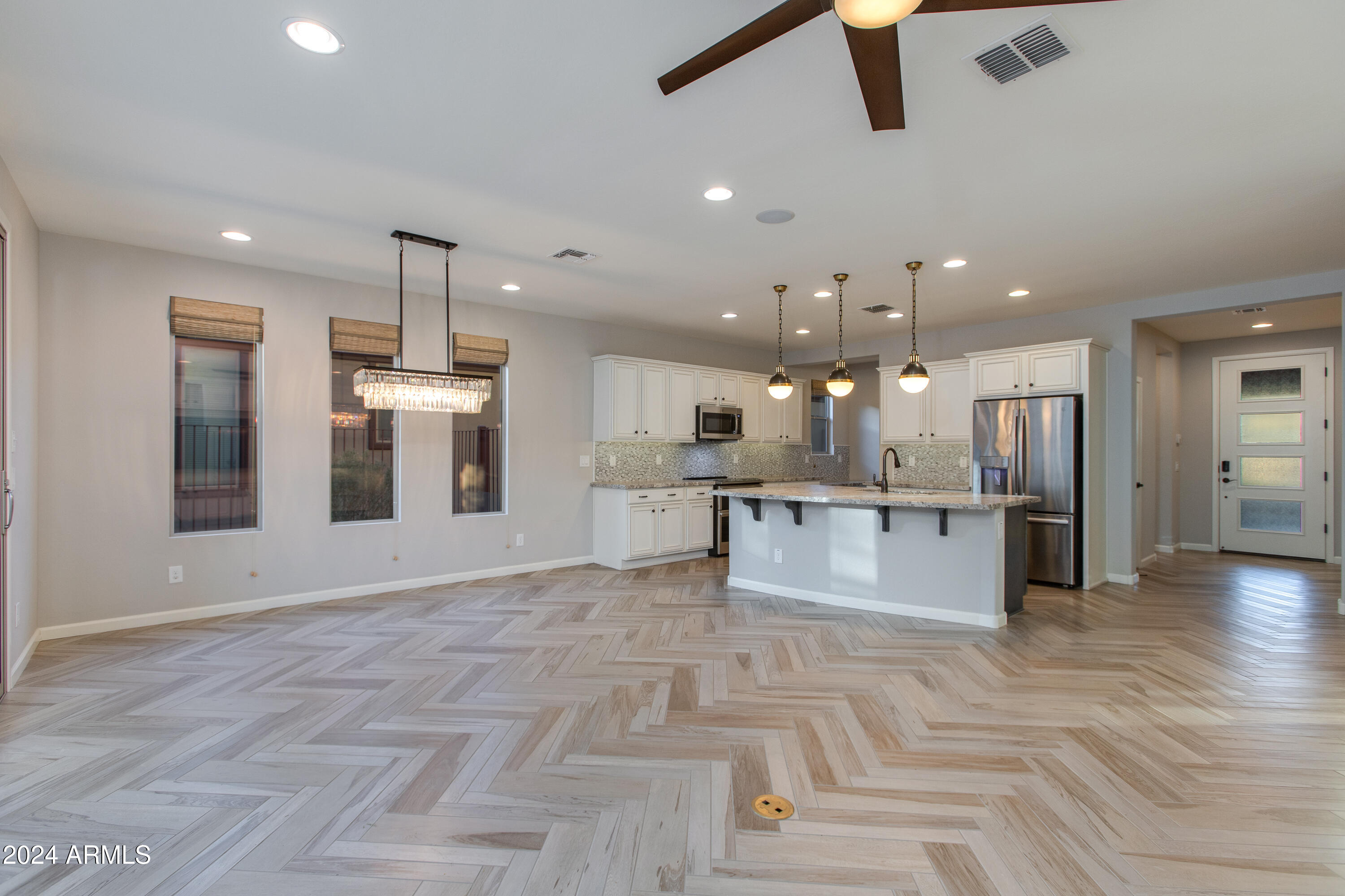 3285 MAVERICK Drive