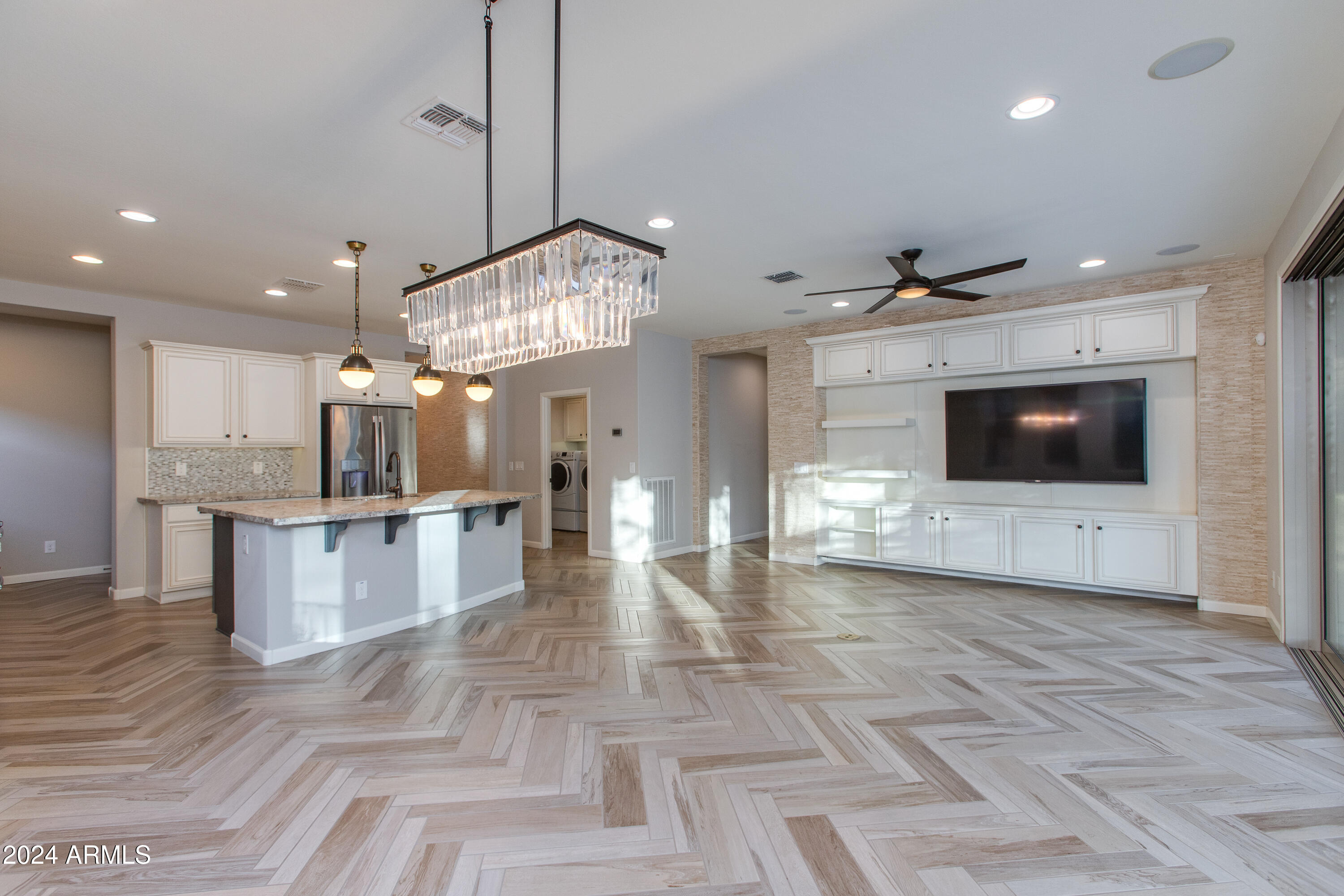3285 MAVERICK Drive