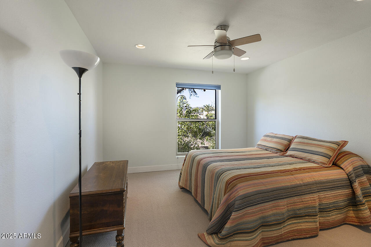 3315 E MALAPAI Drive