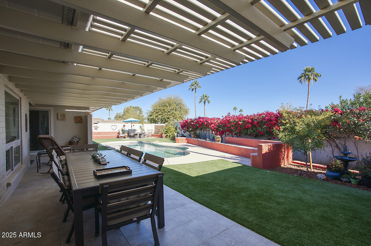 3315 E MALAPAI Drive