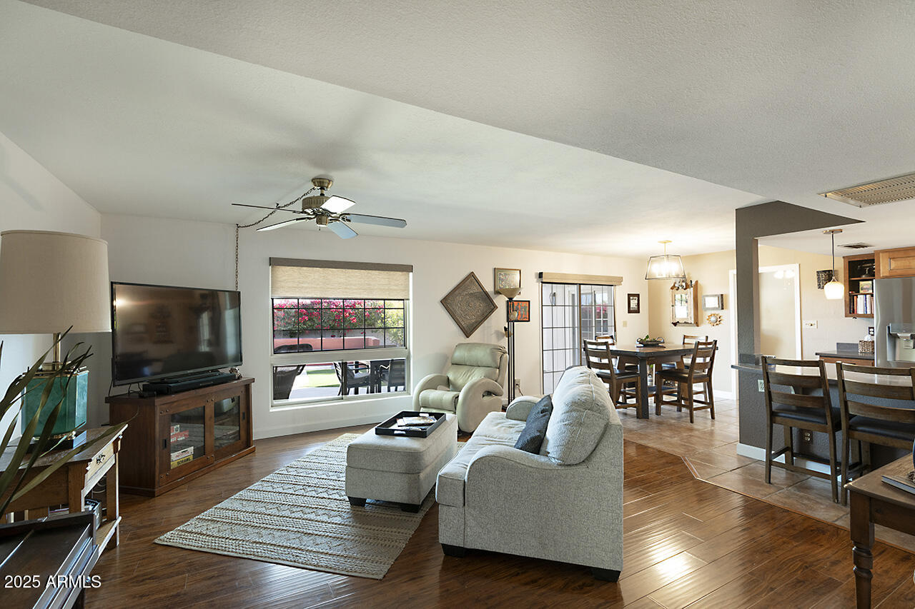 3315 E MALAPAI Drive